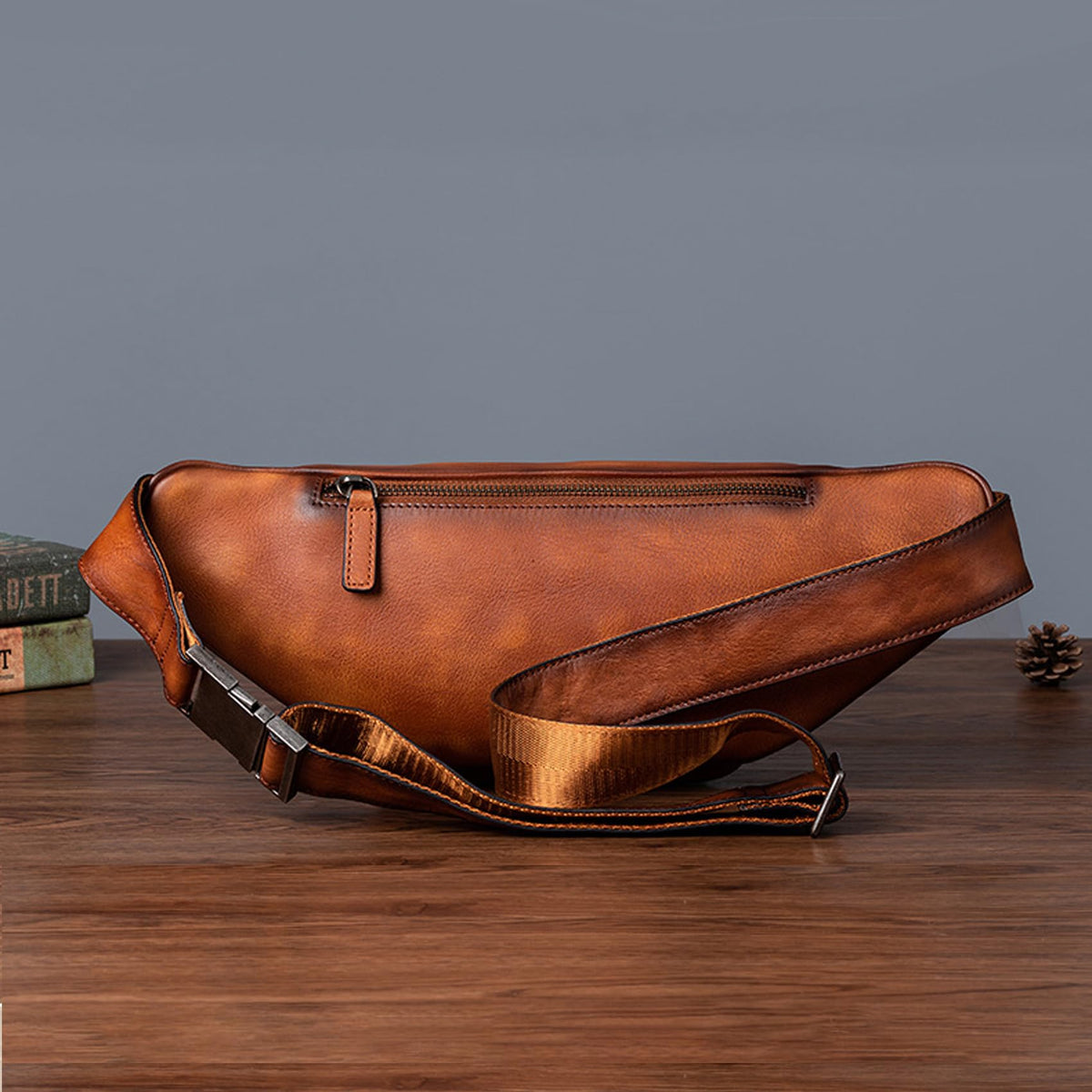 Myunxui Genuine Leather Fanny Pack Waist Bag for Men Women Hip Bum Bag Travel Pouch Sling Bag Crossbody Chest Bags Shoulder Daypack Multiple Pockets Waist Pack Brown
