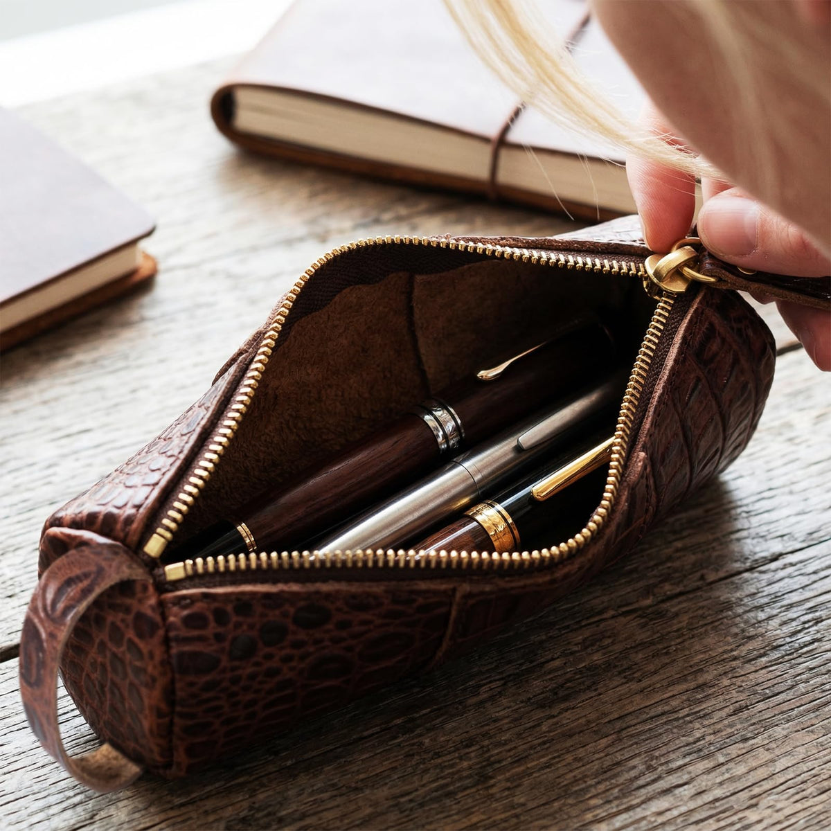 RMAWRAD Genuine leather pen cases, pen/pencil/marker/signature pen zipper bags, stationery bags, pen storage bags, Pen Holder for Work & Office &outdoor