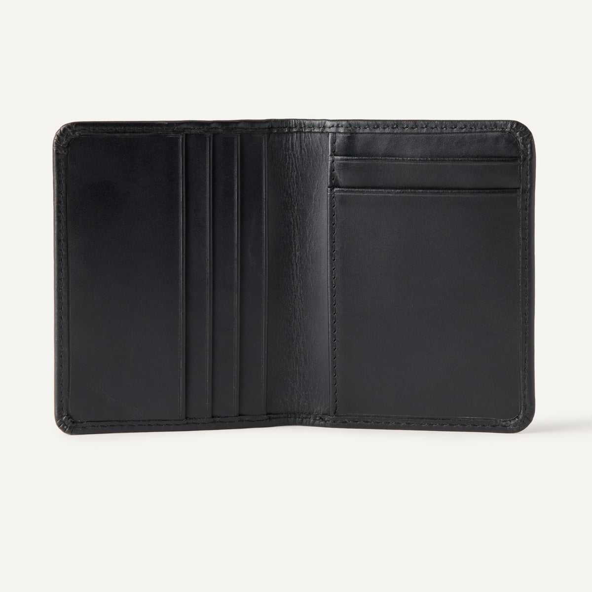 Amazon Essentials Men's Leather Casual Card Case Bifold Wallet, Black, One Size