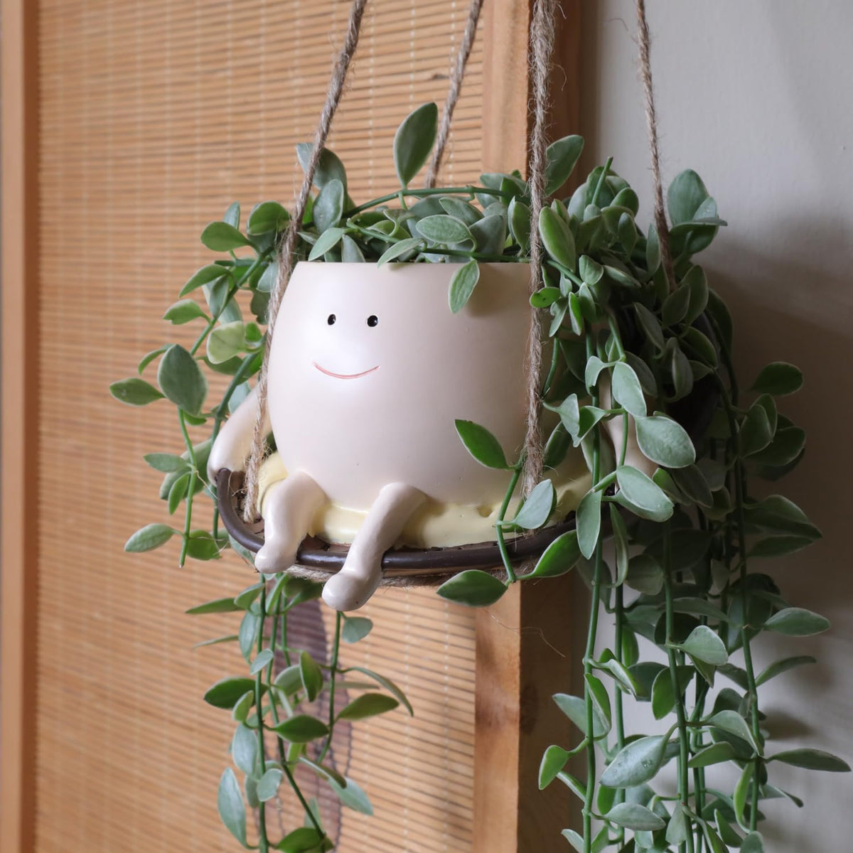 UMESONG Hanging Swing Chair Planter Pot Smiley Face Planter for Indoor Outdoor Plant Cute Head Resin Flower Pots for String of Pearls Plant Live Unique Gift IdeaI for Mother Day, Christmas (Large)