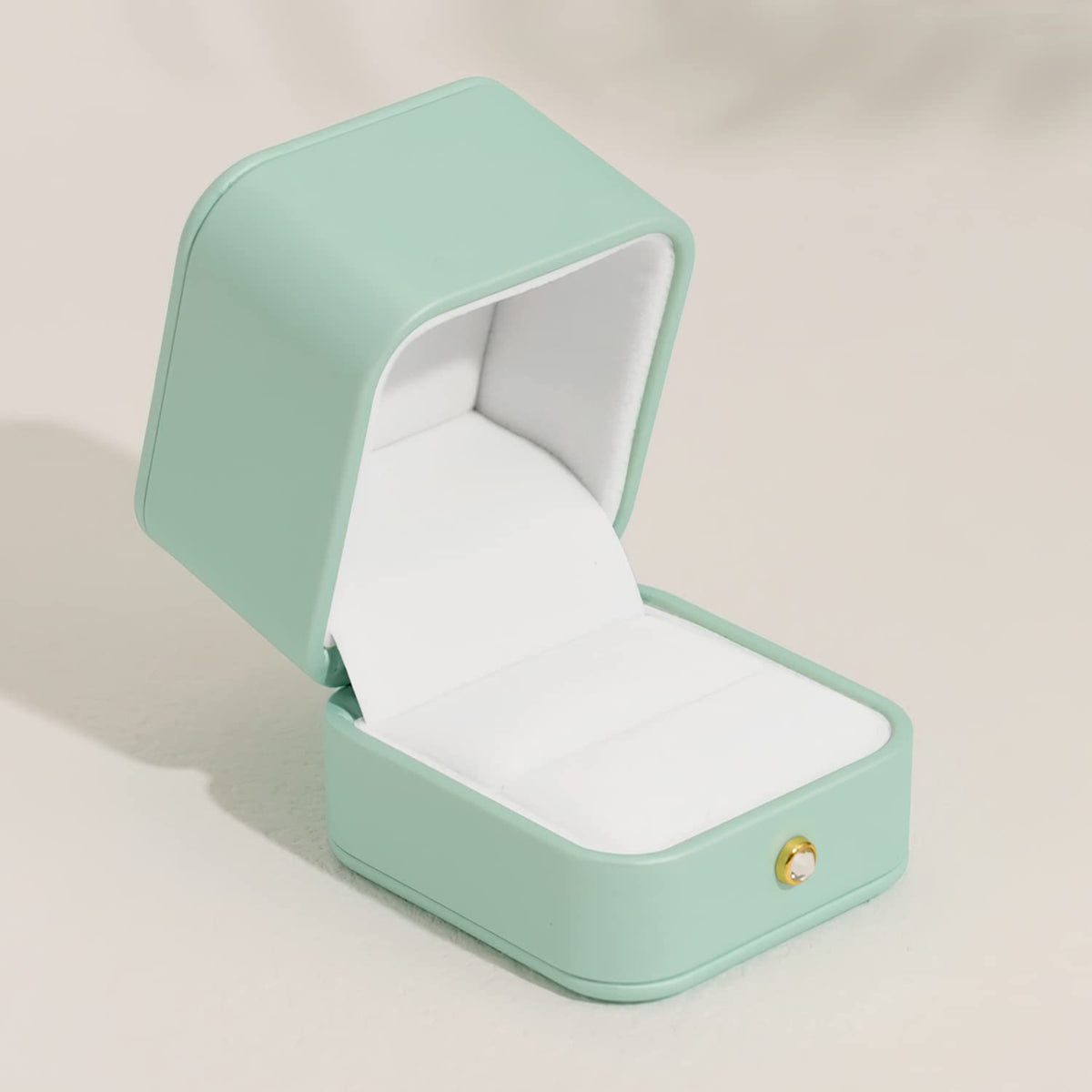 Oirlv Gorgeous Mint Green Ring Box Leather Engagement Ring Case Jewelry Gift Box for Wedding Proposal Velvet Interior