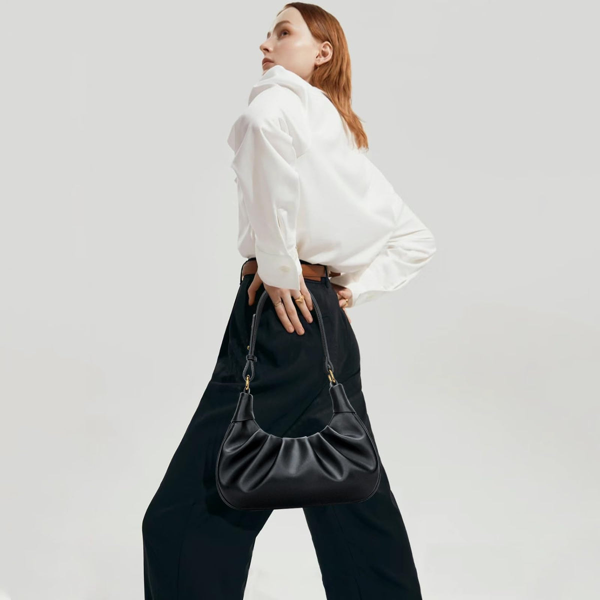 KKXIU Shoulder Bag Crescent Handbag Ruched Purse Underarm Bag Mini Hobo for Women, Detachable Gold Chain Crossbody Bag - Black