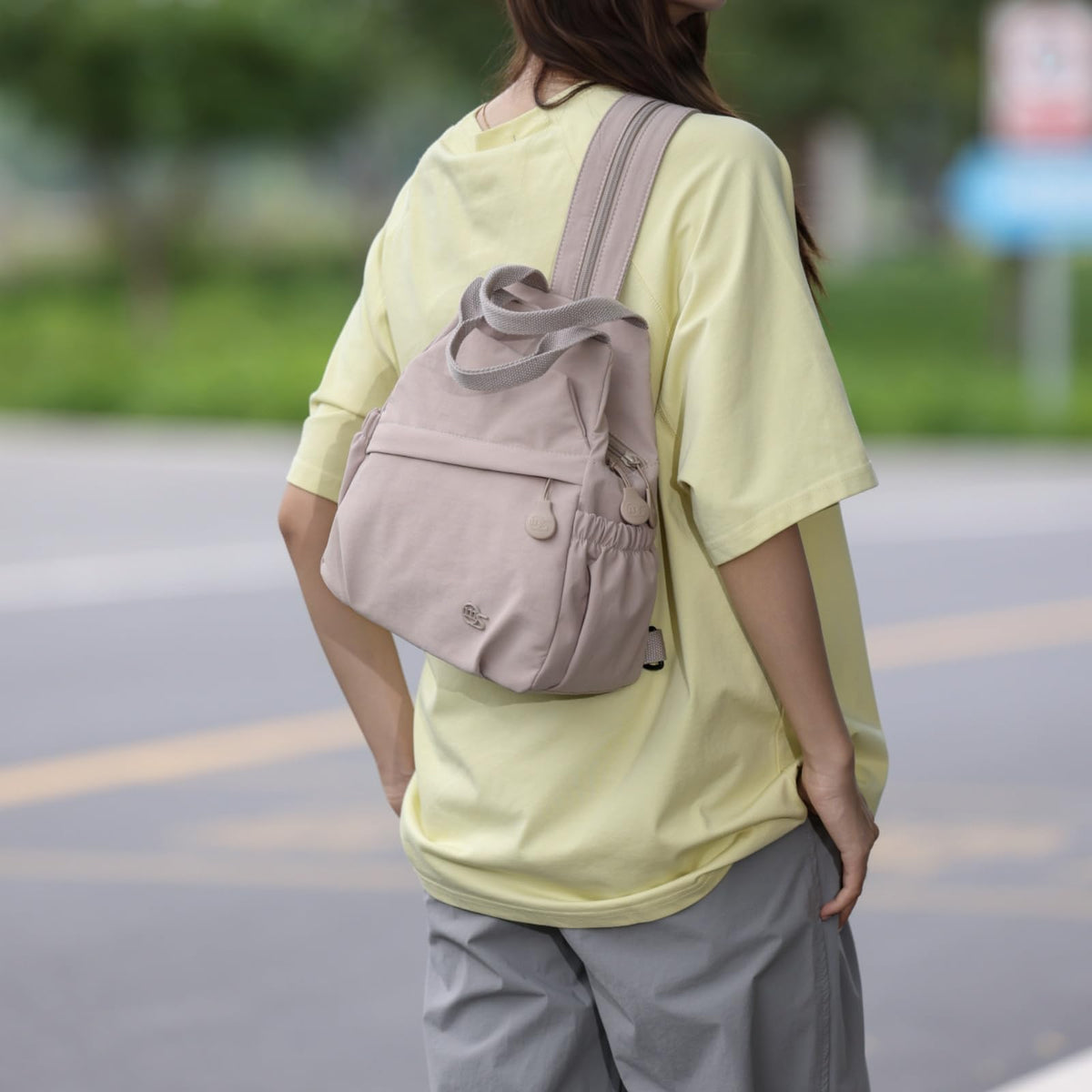Wafybsre Convertible Sling Backpack for Women, Water-Resistant Lightweight Nylon Pack Hiking Travel Bag (Army green)