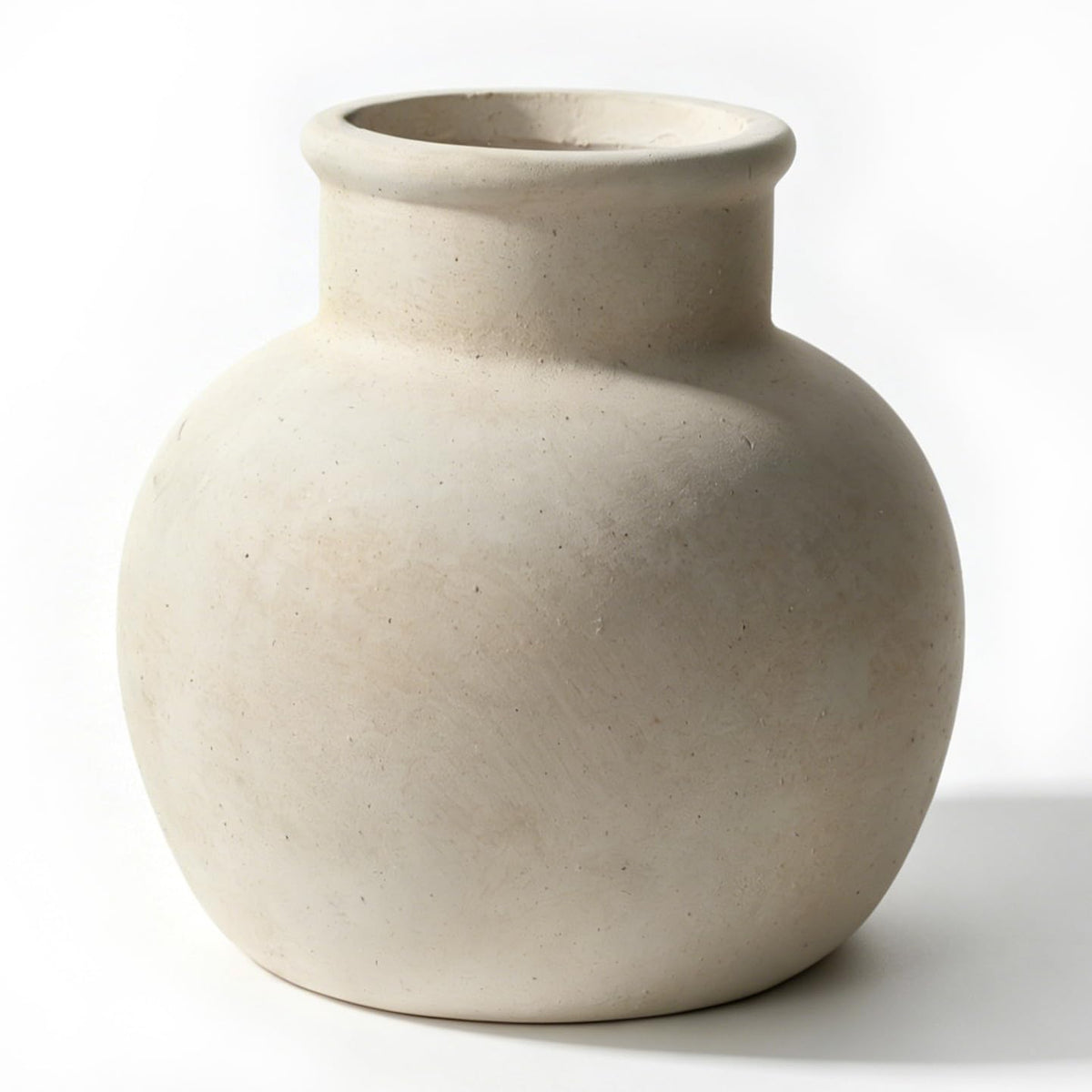 Sawoake Farmhouse Table Vase, 5.7 Inch Ceramic Pot, Rustic Boho Terracotta Decor for Shelf, Mantel, Bookshelf, Living Room, Handmade Aged Look Centerpiece