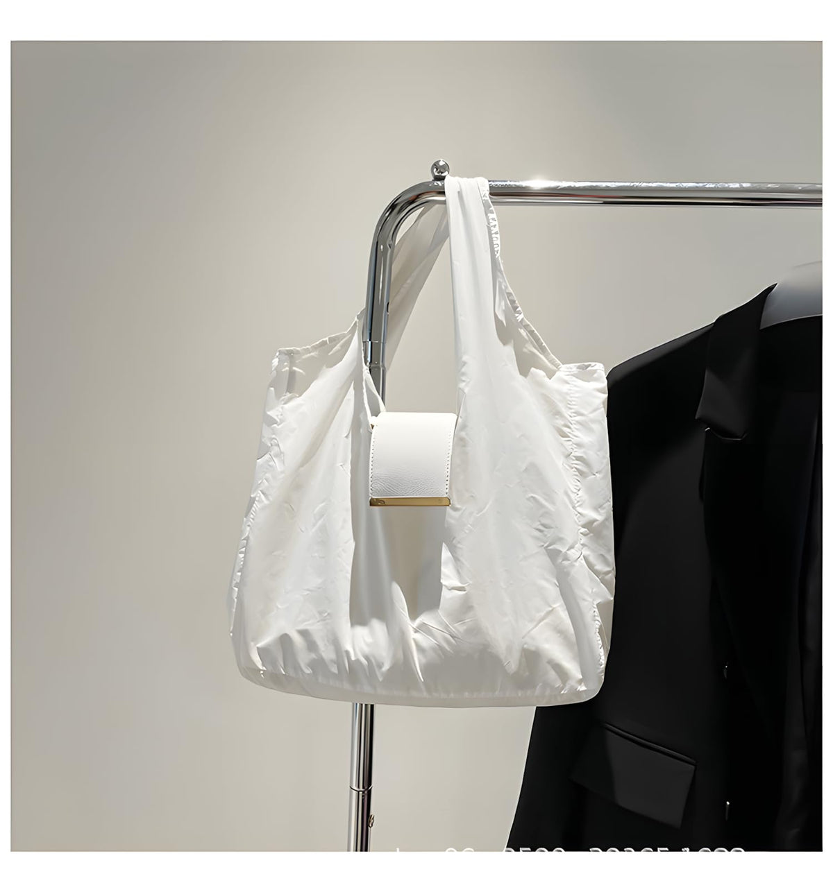 Locus Amoenus Foldable Reusable Shopping Bag Keychain, Portable Eco-Friendly Grocery Tote Bag for Women, Lightweight Travel Shopping Bag (white)