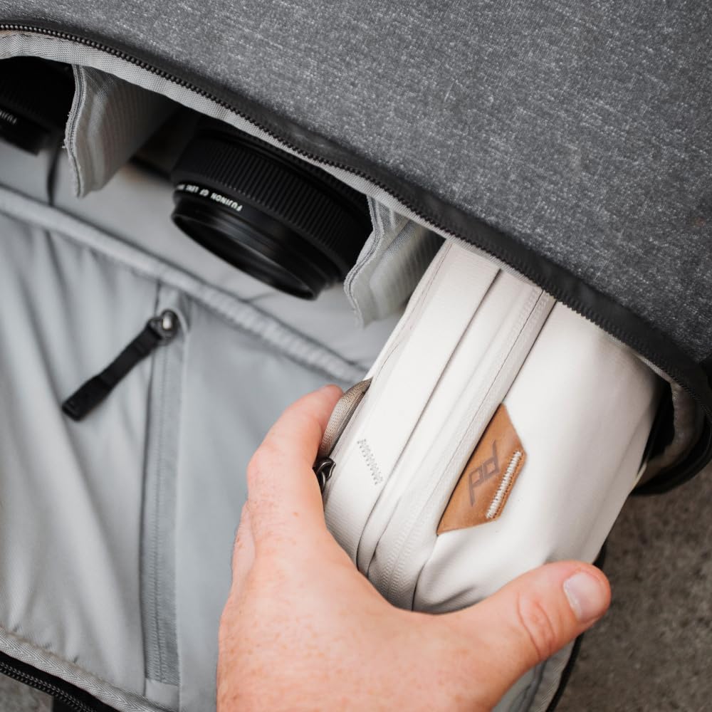 Peak Design Tech Pouch, Coyote, Electronics Organizer for Travel or Everyday Carry, Origami-Style Storage, Cable Pass-Through, Weatherproof, Gear Carry Bag for Men and Women