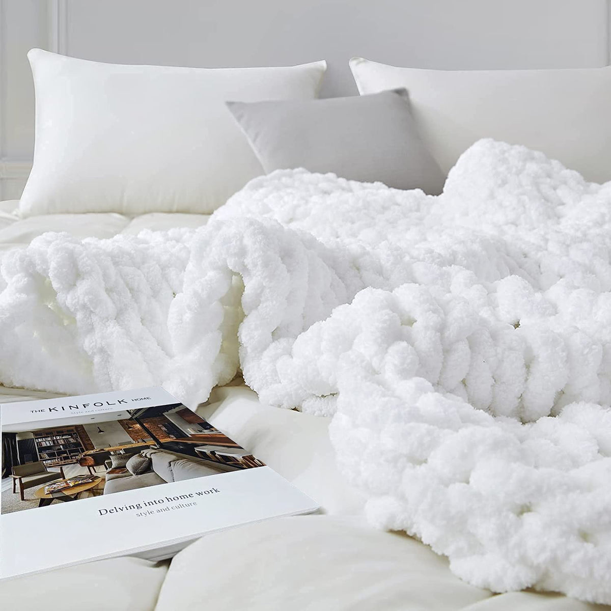 INNDUN Chunky Knit Blanket 48"x72" Handwoven Interior Decoration for Large Sofas and Beds White