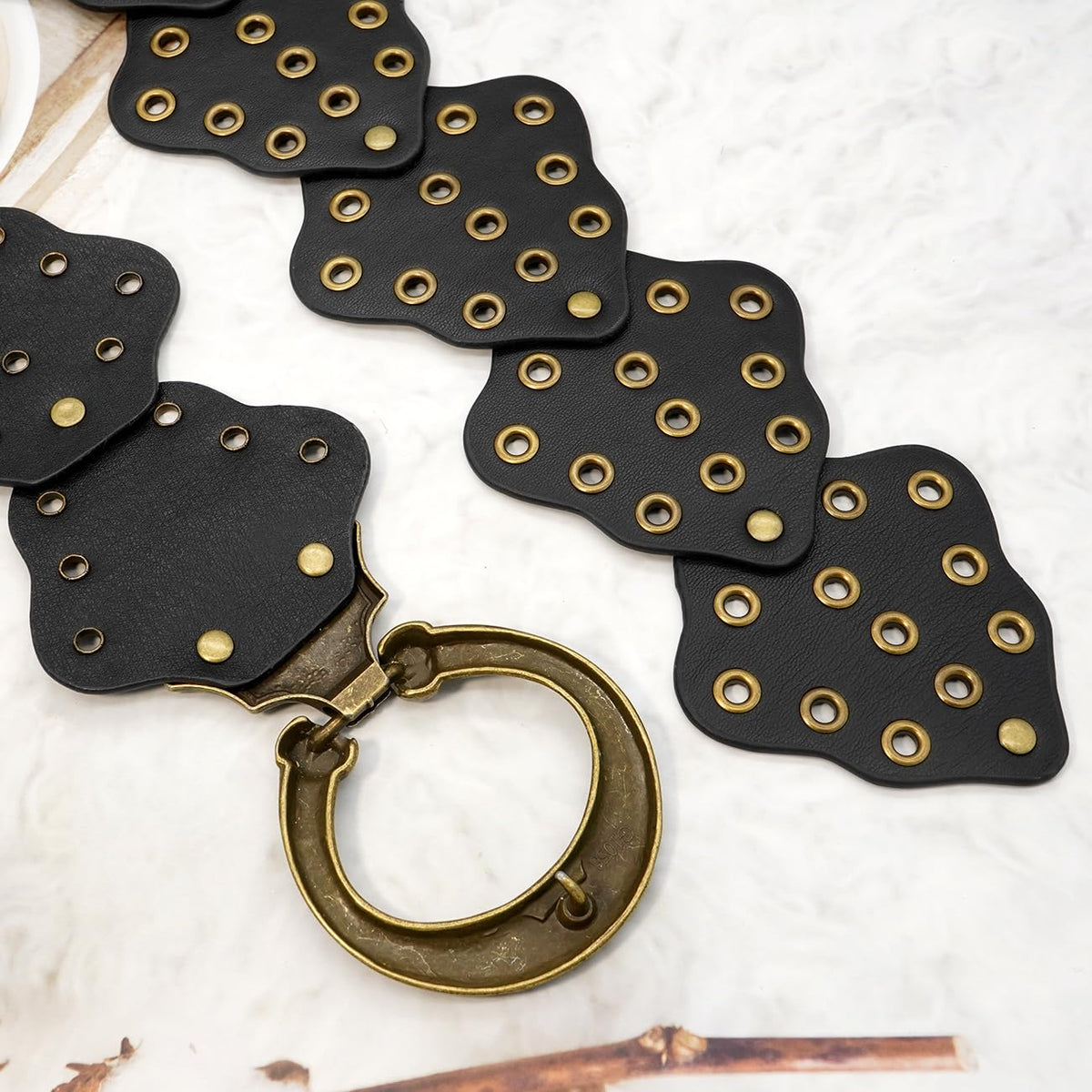 Liutufy Wide Disc Belt for Women Vintage Hollow Boho Leather Belt Western Chunky Waist Belt Cowboy Metal Buckle Concho Belts (Leaf Black A-S)