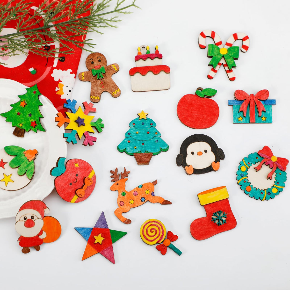 Worgree Christmas Crafts for Kids, 36pcs DIY Wooden Magnets Art Craft Supplies Painting Kit for Boys Girls Ages 4-8 8-12 Xmas Stocking Stuffers Toys Party Favors Gifts Goodie Bag Fillers Holiday Decor