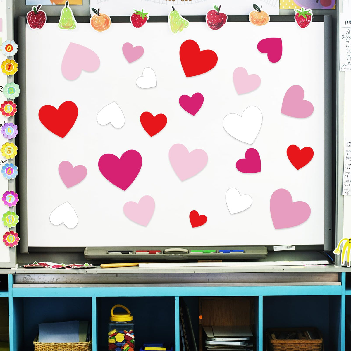 FYSUIMU 315Pcs Valentine's Day Paper Cutouts Paper Hearts Gradient Pink Red Heart Cut-Outs 2-Sided Card Stock Punch Out Hearts Die Cuts for Valentine Party Supplies Bulletin Boards Kids DIY Crafts
