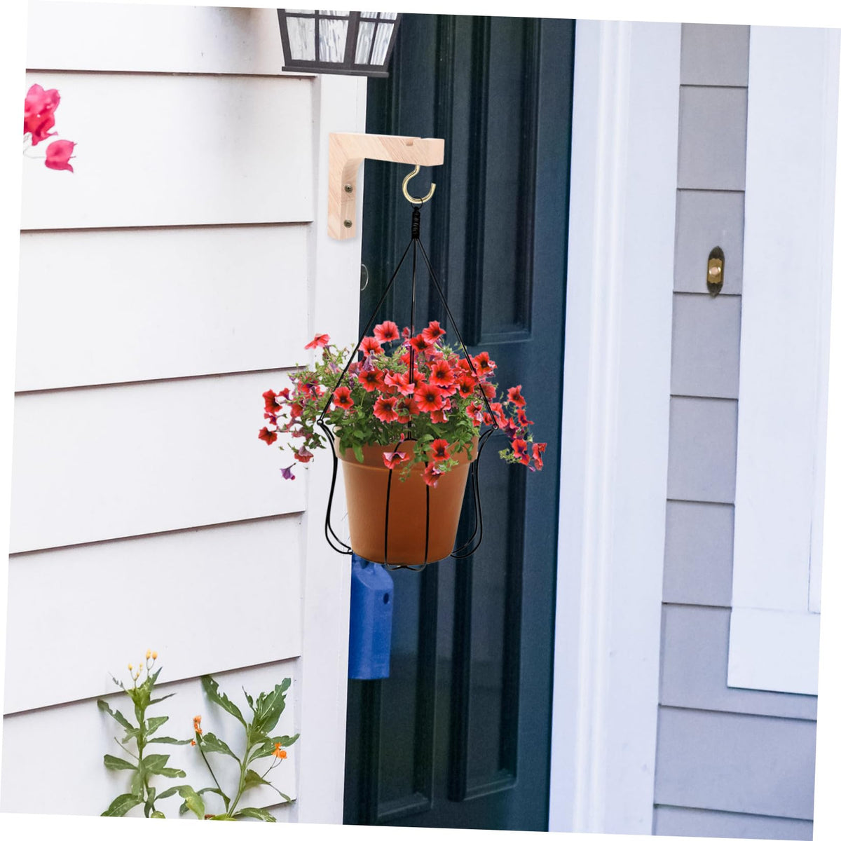 Mikikit Wooden Plant Hangers Indoor and Outdoor, 2pcs Heavy-Duty Wall Mounted Plant Hooks, Natural Wood Hanging Brackets for Flower Pots and Garden Storage