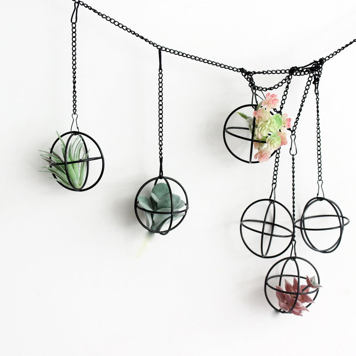 libproqia 6 Set Air Plants Hanging Holders Black Metal Himmeli Decor Modern Geometric Airplants Planter Air Fern Plants Hanger for for Home for Plant Lovers