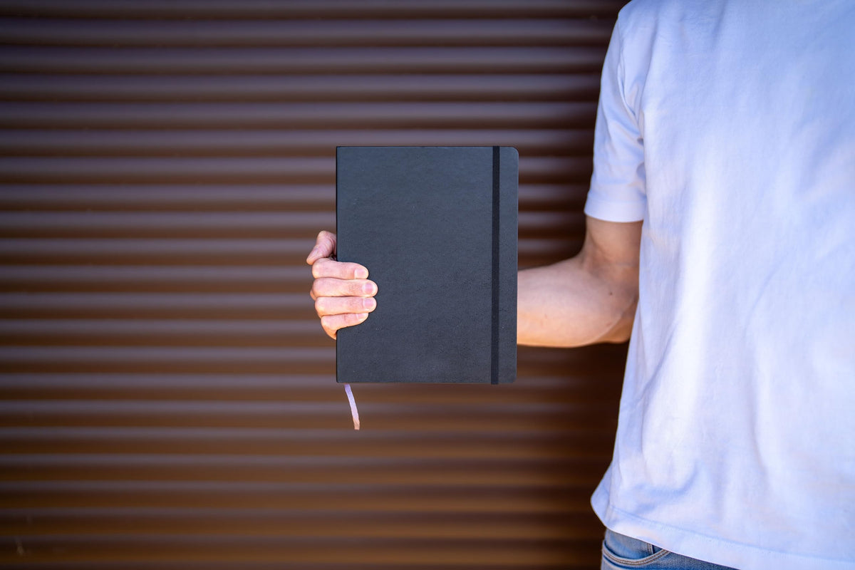 Moleskine Classic Notebook, Soft Cover, XL (7.5" x 9.5") Ruled/Lined, Sapphire Blue, 192 Pages