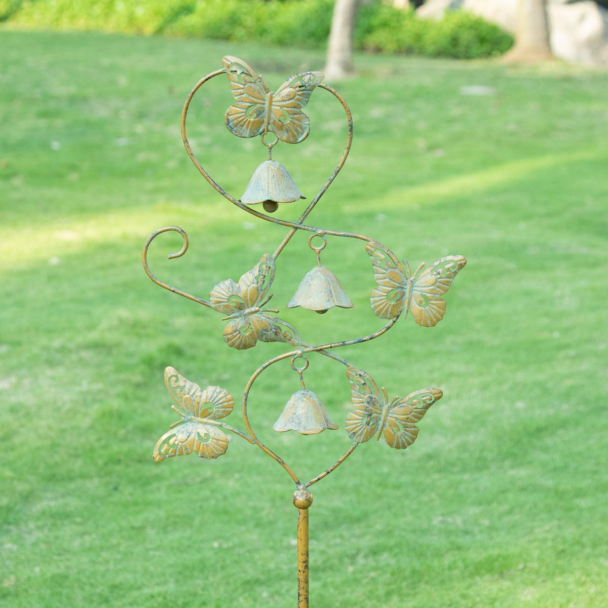 AIHAOKAN Butterflies Garden Stakes with Bells - Decorative Outdoor Yard Art, Decorative Garden Stakes for Outside Garden, Patio, Flower Bed, Pathway.