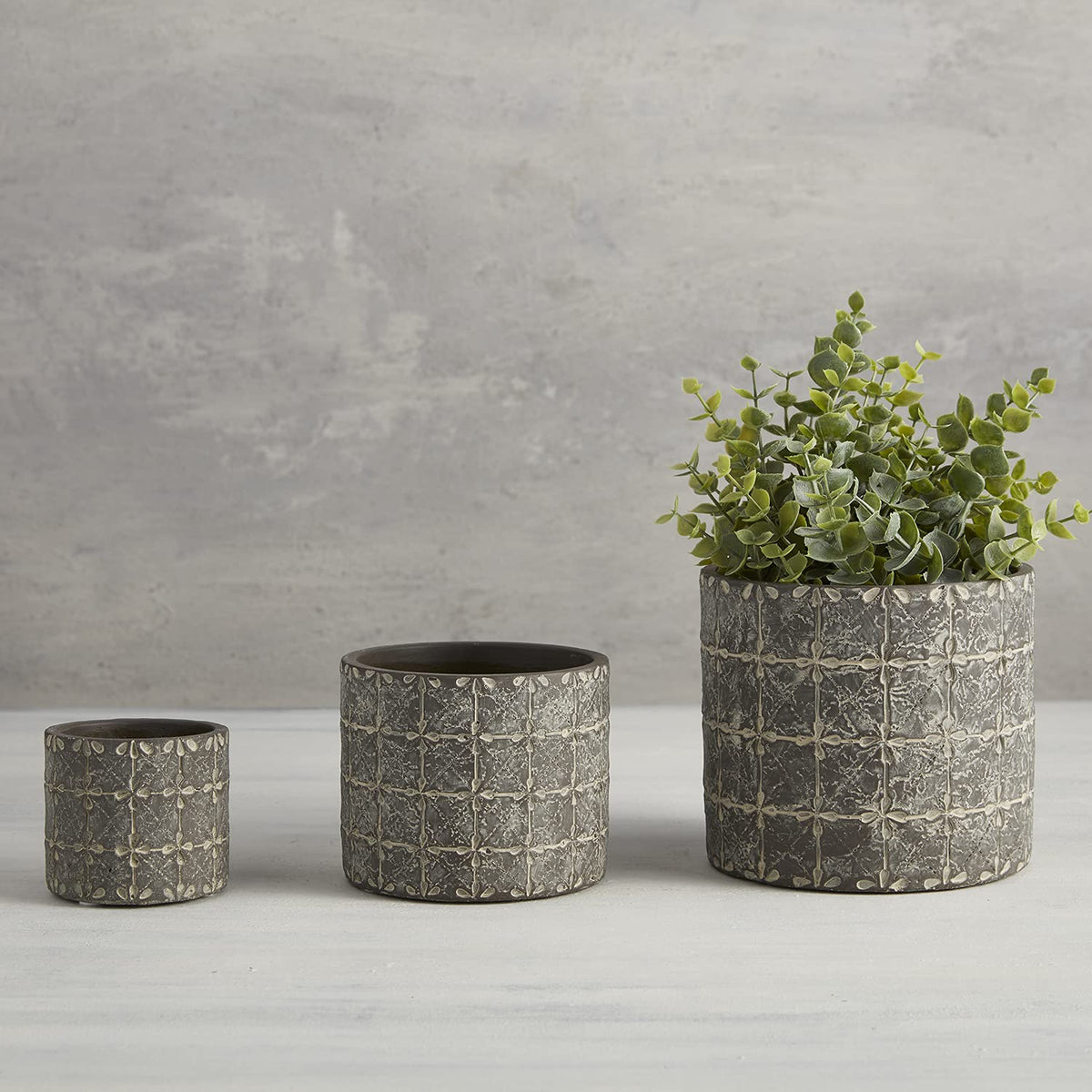 47th & Main Cement Planter Pot, 4.9" Tall, Bricks