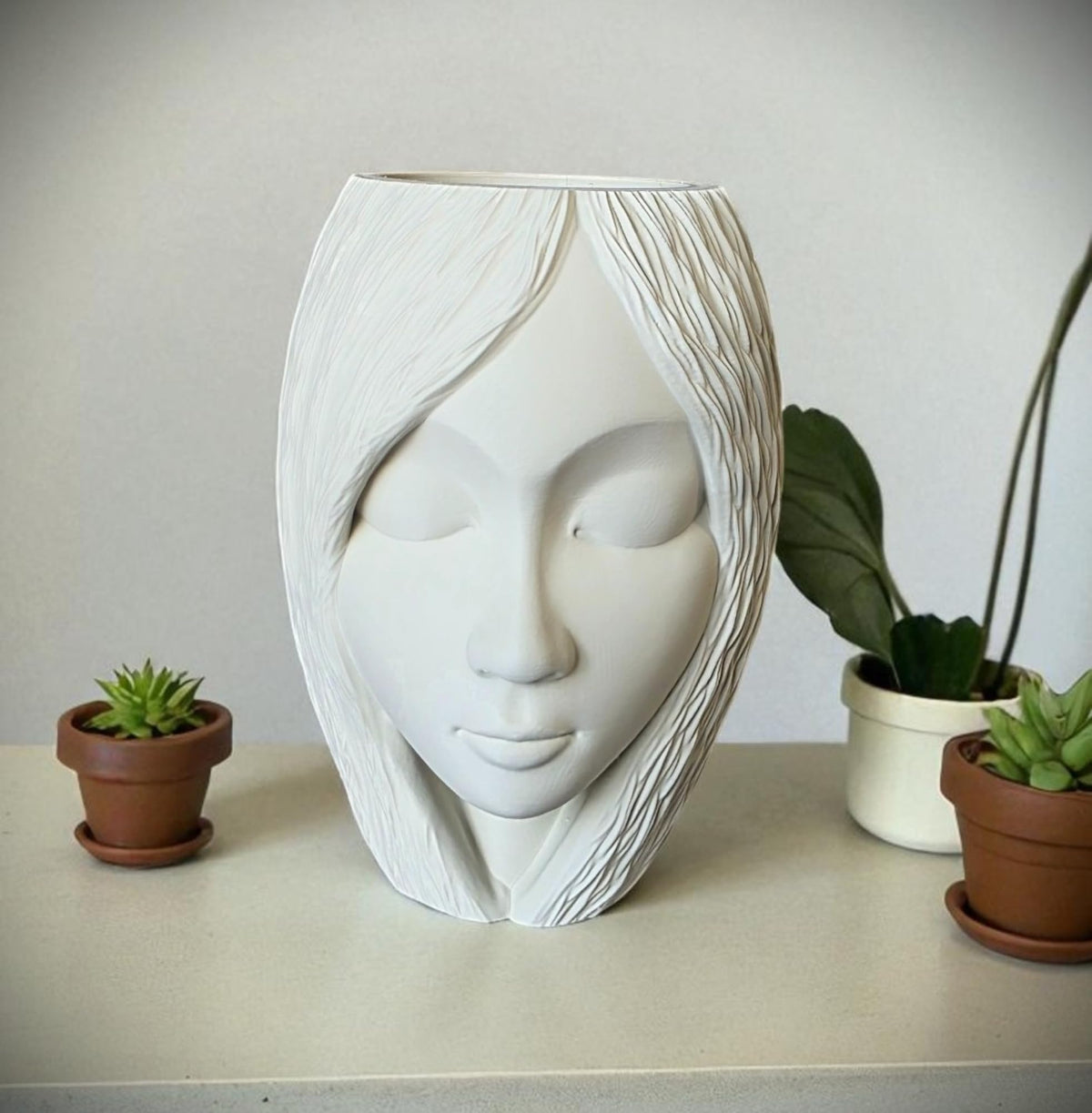 Face Planter Vase – Modern Woman Head Flower Pot, 3D Printed White Decorative Pot for Indoor Plants (Ivory, 6x5x4)
