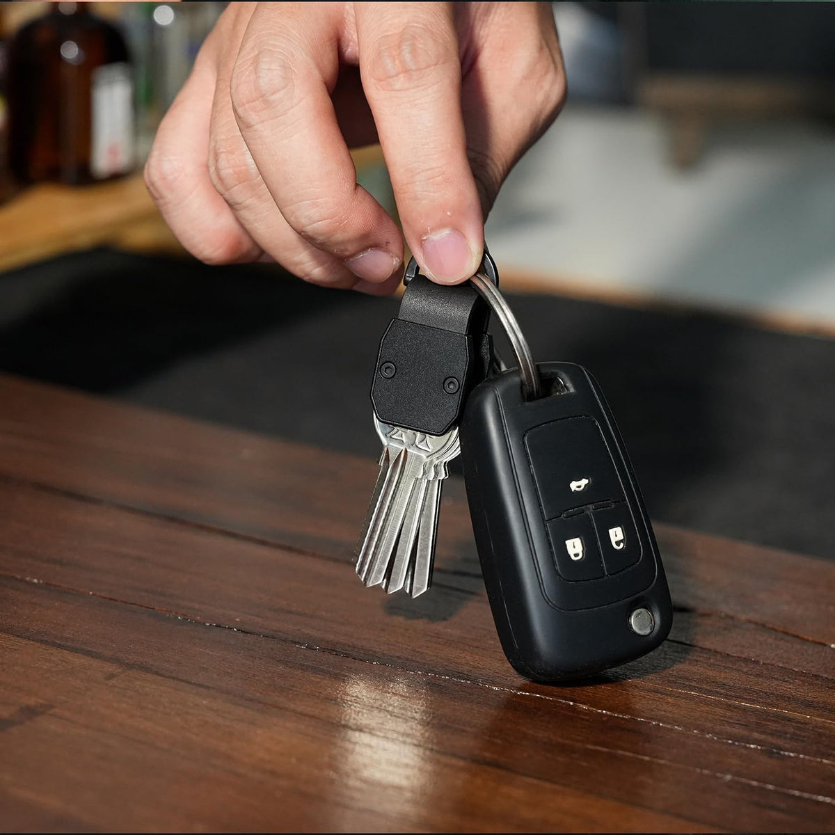 CAXGEK Compact Metallic Mini Key Organizer Keychain - Aluminum Carbon Fiber Key Holder Key Case.