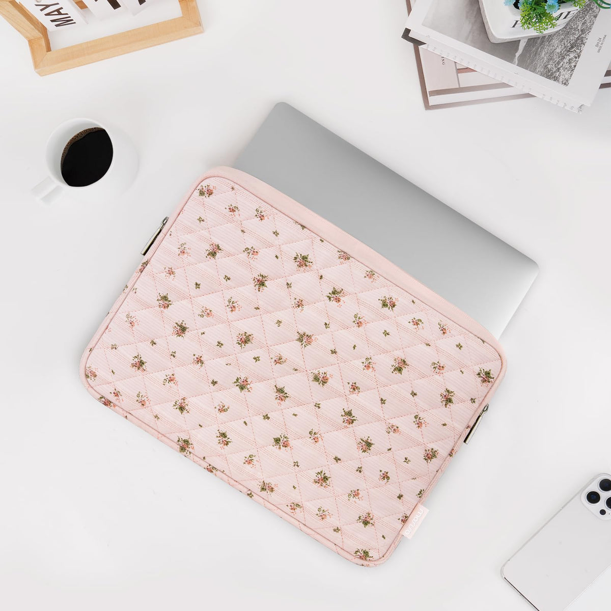 MOSISO 13-14 inch Laptop Case, 13.3 inch Puffy Laptop Sleeve Compatible with MacBook Air 13.6 M4 M3 M2 M1/Pro 13/Pro 14, HP Dell ASUS Lenovo, Square Quilted Carrying Bag with Small Case,Roseate Petals