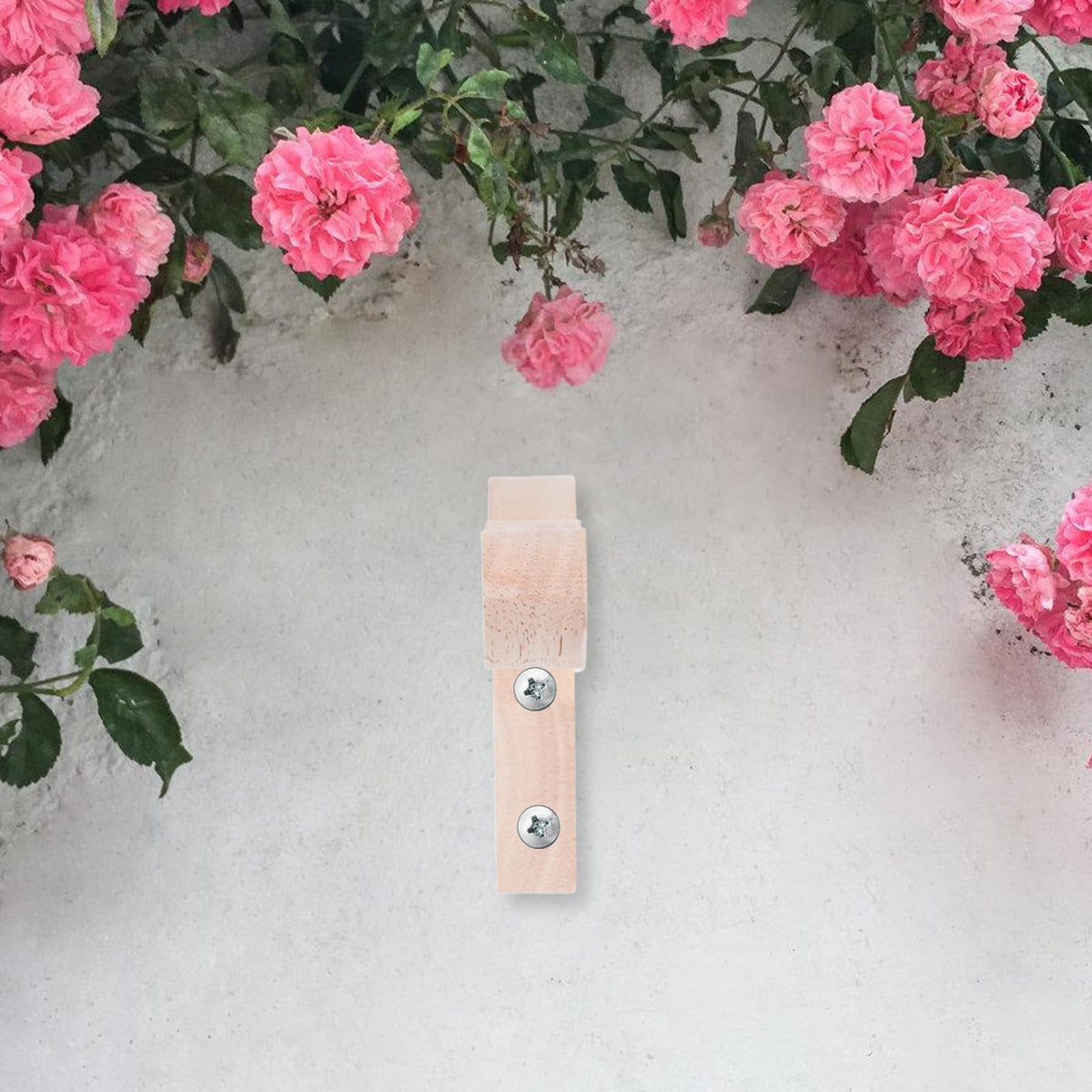 BUTIFULSIC 2pcs Wooden Plant Hanger Hooks Wall-Mounted for Indoor Outdoor Hanging Flower Pots Wind Chimes Lanterns Decorative Garden Patio Brackets