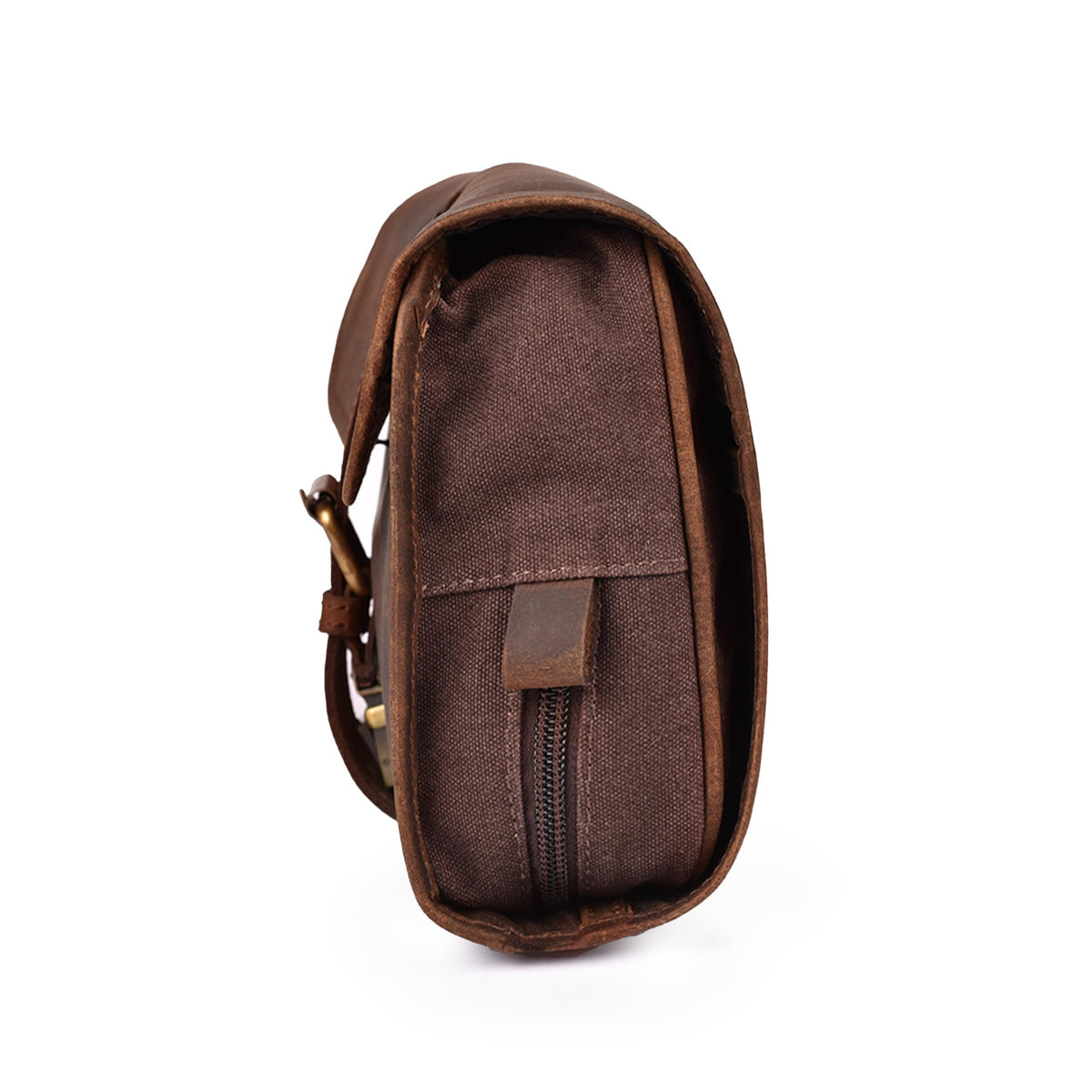 LEATHER VILLAGE Hanging Genuine Leather Toiletry Bag for Men – Handcrafted Vintage Travel Dopp Kit with Waterproof Lining, Shaving Organizer and Shower Bathroom Essentials Case - Brown