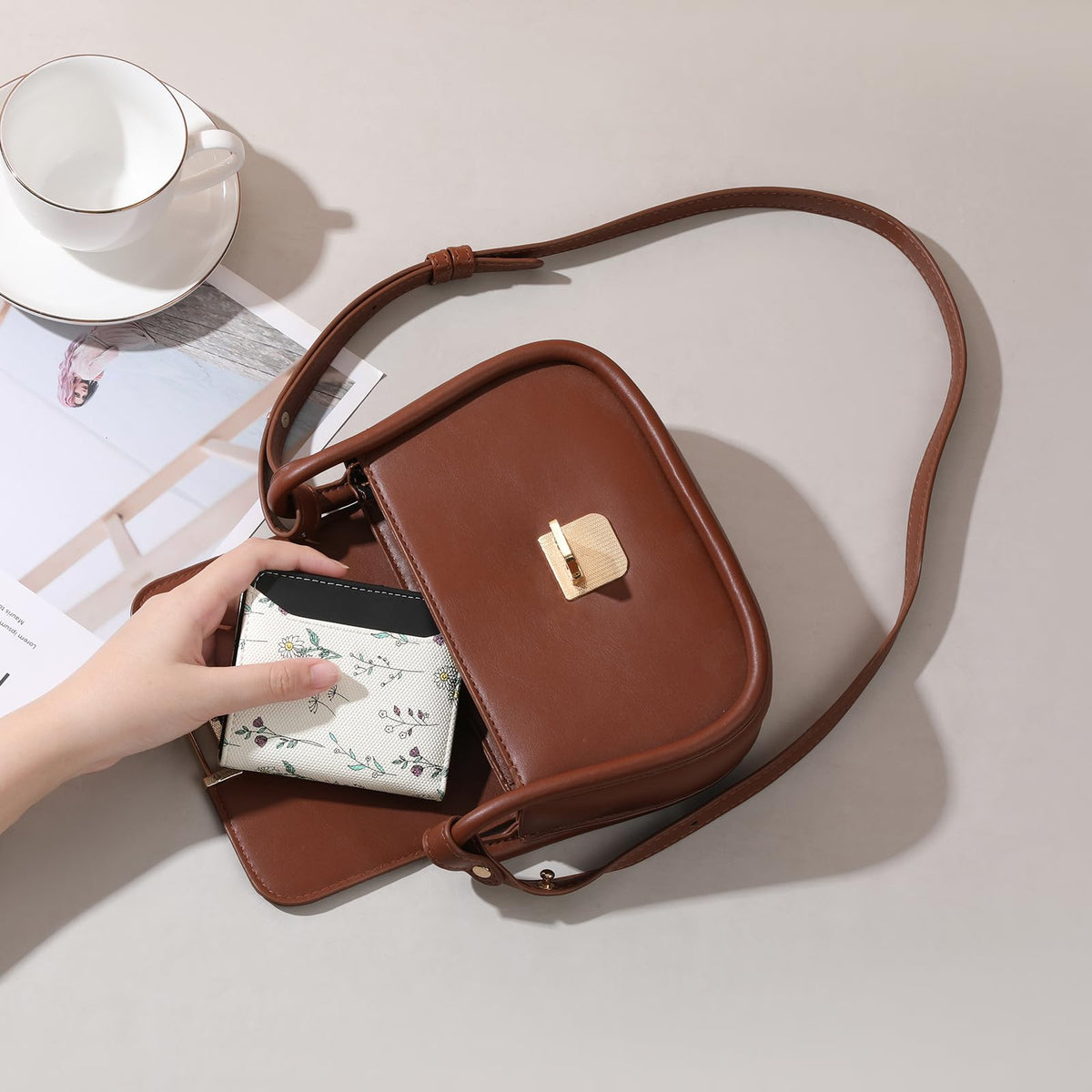 GAEKEAO Small Wallet for Women RFID Leather Bifold Slim Card Holder Cute Flower Wallet for Women with Zipper Coin Pocket