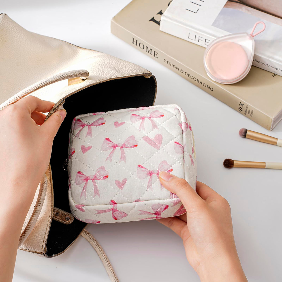 RSRSLEII Small Quilted Cosmetic Pouch for Purse, Mini Cotton Makeup Bag with Compartments, Cute Zipper Lipstick Holder for Women (02Heart Bow)