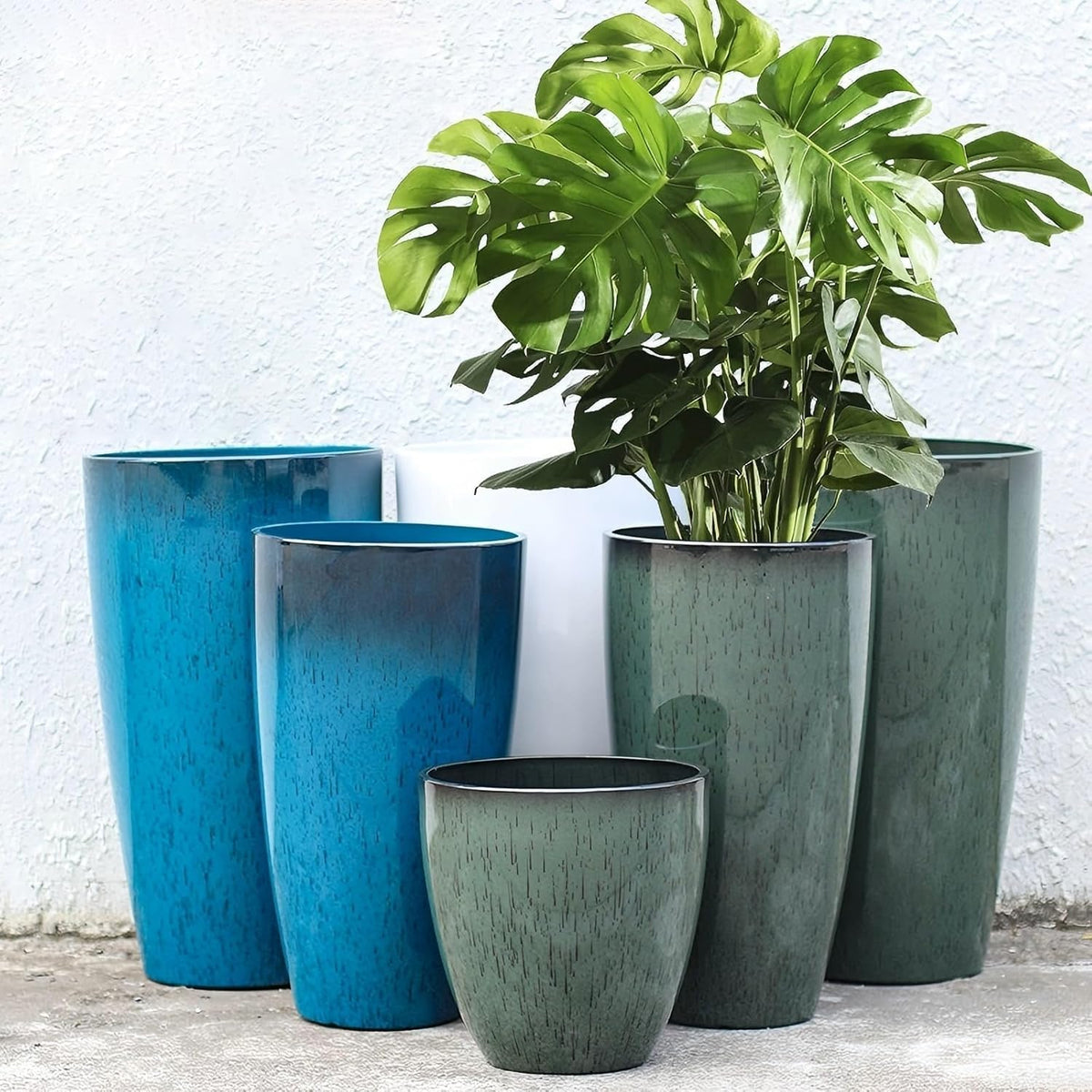 MinCHI257 24,21,11 Inch Large Plastic Planters with Drainage Hole and Saucer - Set of 3 Tall Plant Pots Indoor Flower Pot Tall Round Planters Outdoor Large Tall Planter