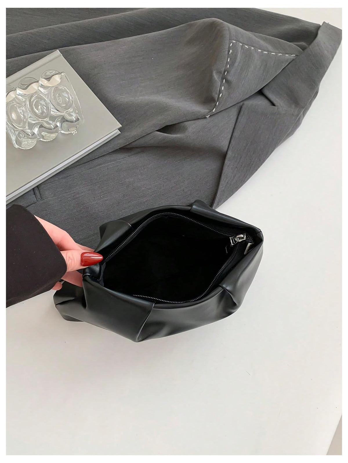 OYOANGLE Women's PU Leather Clutch Purses Small Zipper Ruched Minimalist Handbag Black One Size