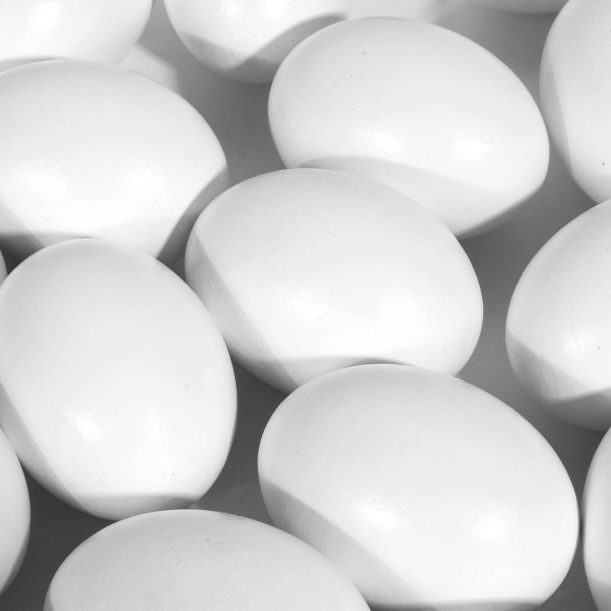 JOYIN 36 Pcs Easter White Wooden Egg, Fake Eggs Plain Decorating for DIY Paint Your Own Egg Decor, Easter Craft, Basket Stuffers, School Activities Supplies