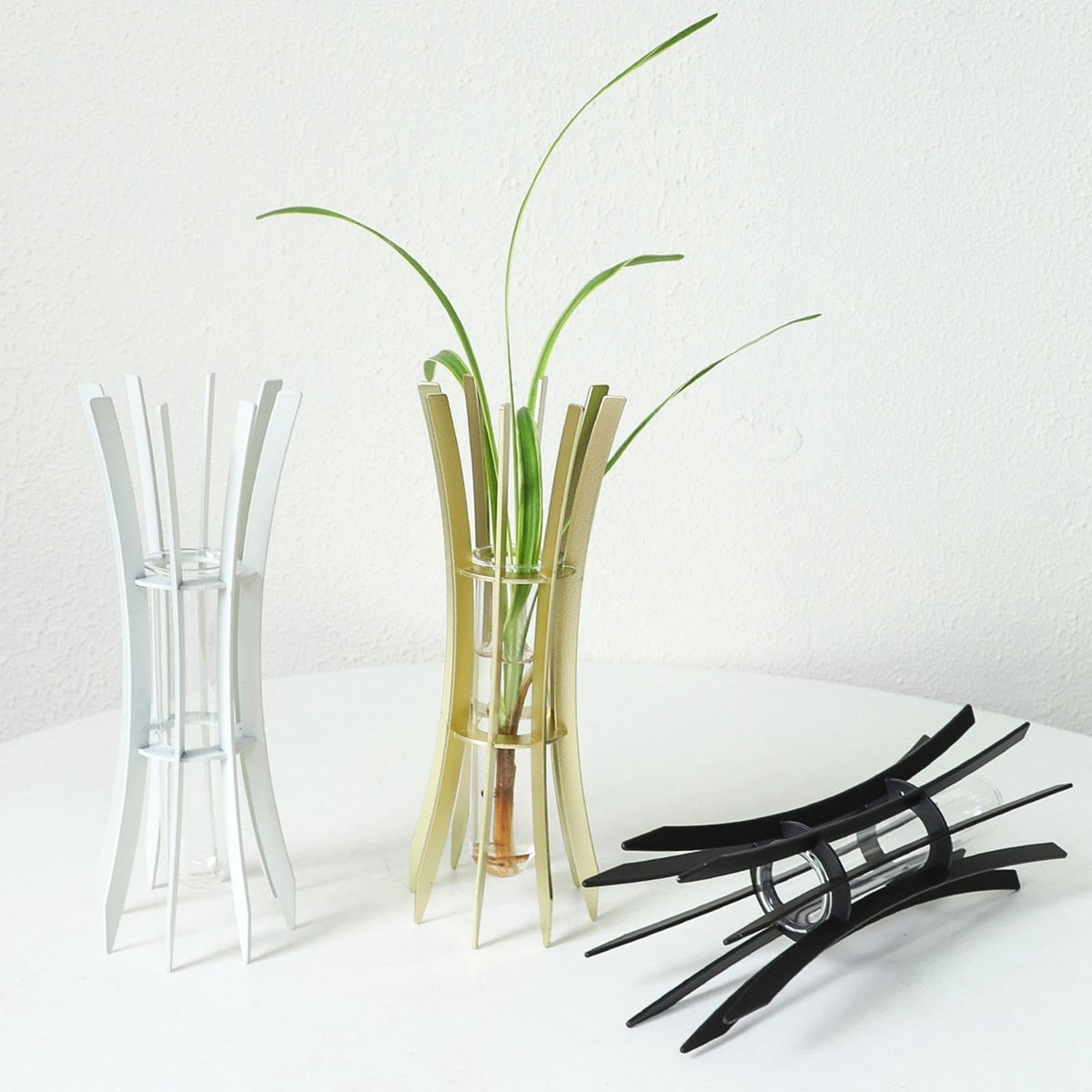 Gcljlmy Hydroponic Plant Glass Tube Flower Vase Desktop Decoration Sturdy Decorative for Plant Propagating Terrariums (White 8x8x24cm)