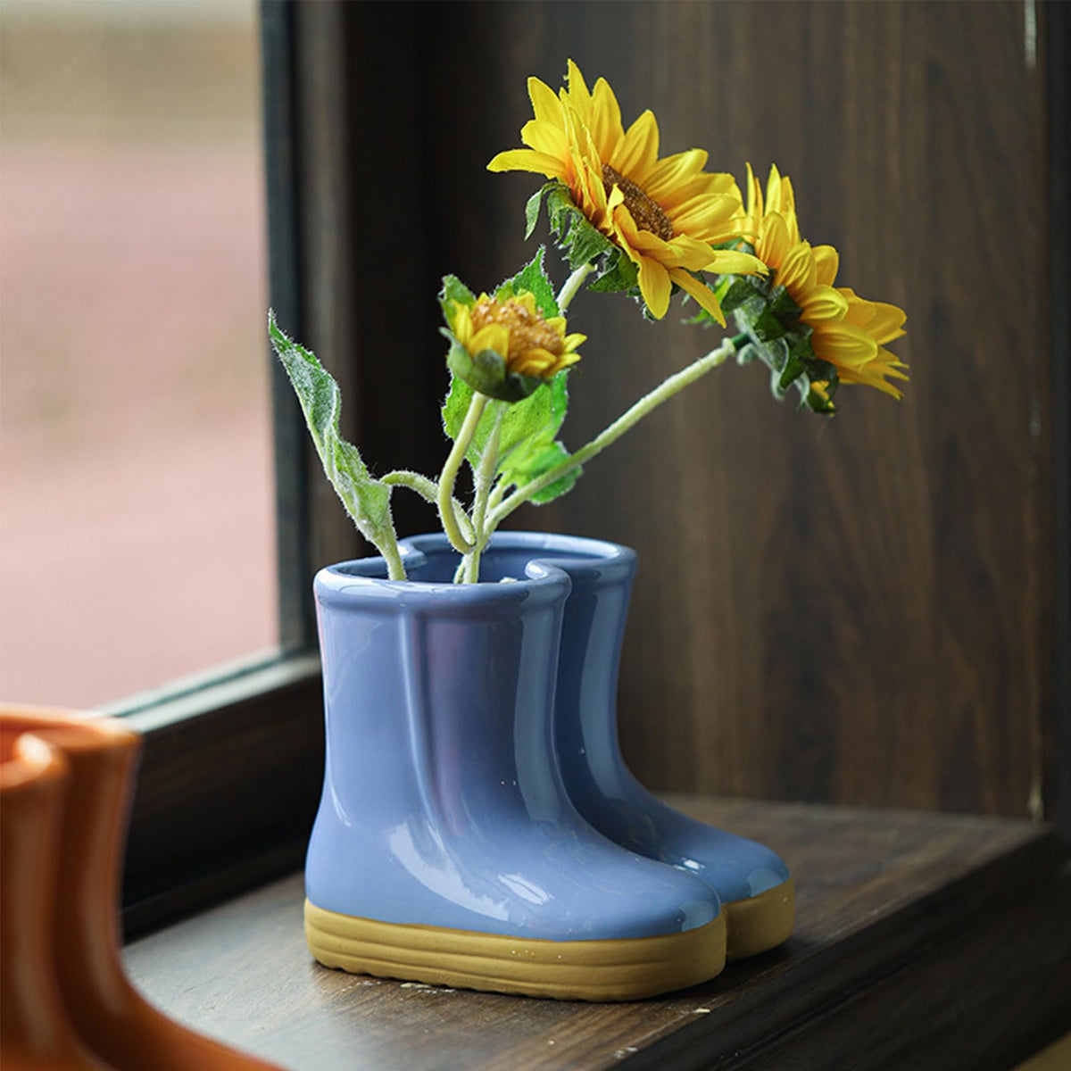 SUZEPER Ceramic Boots Vase, Creative Boots Succulent Planter,Funny Plant Pot for Indoor Outdoor Garden Home Decor(10x13x12cm(4x5x5inch), Red)
