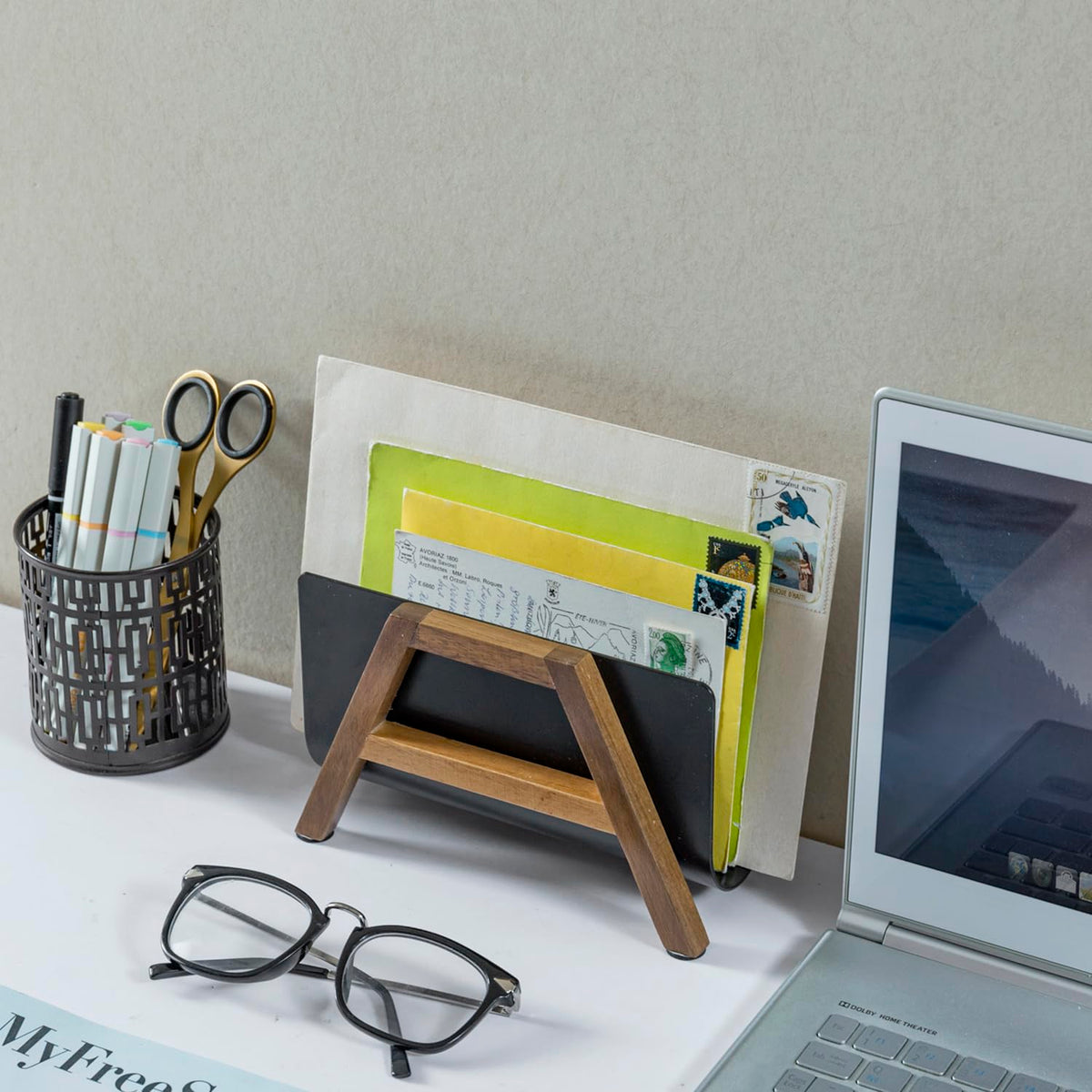 MyGift Modern Desktop Mail Holder, Urban Solid Acacia Wood and Matte Black Metal Tabletop Letter Sorter