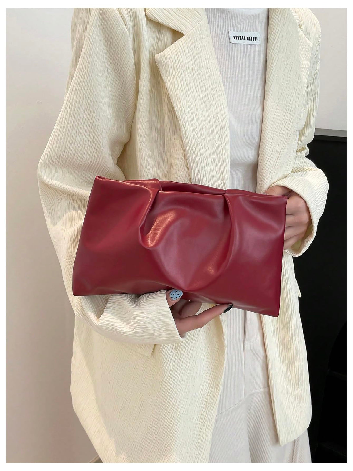 OYOANGLE Women's PU Leather Clutch Purses Small Zipper Ruched Minimalist Handbag Burgundy One Size