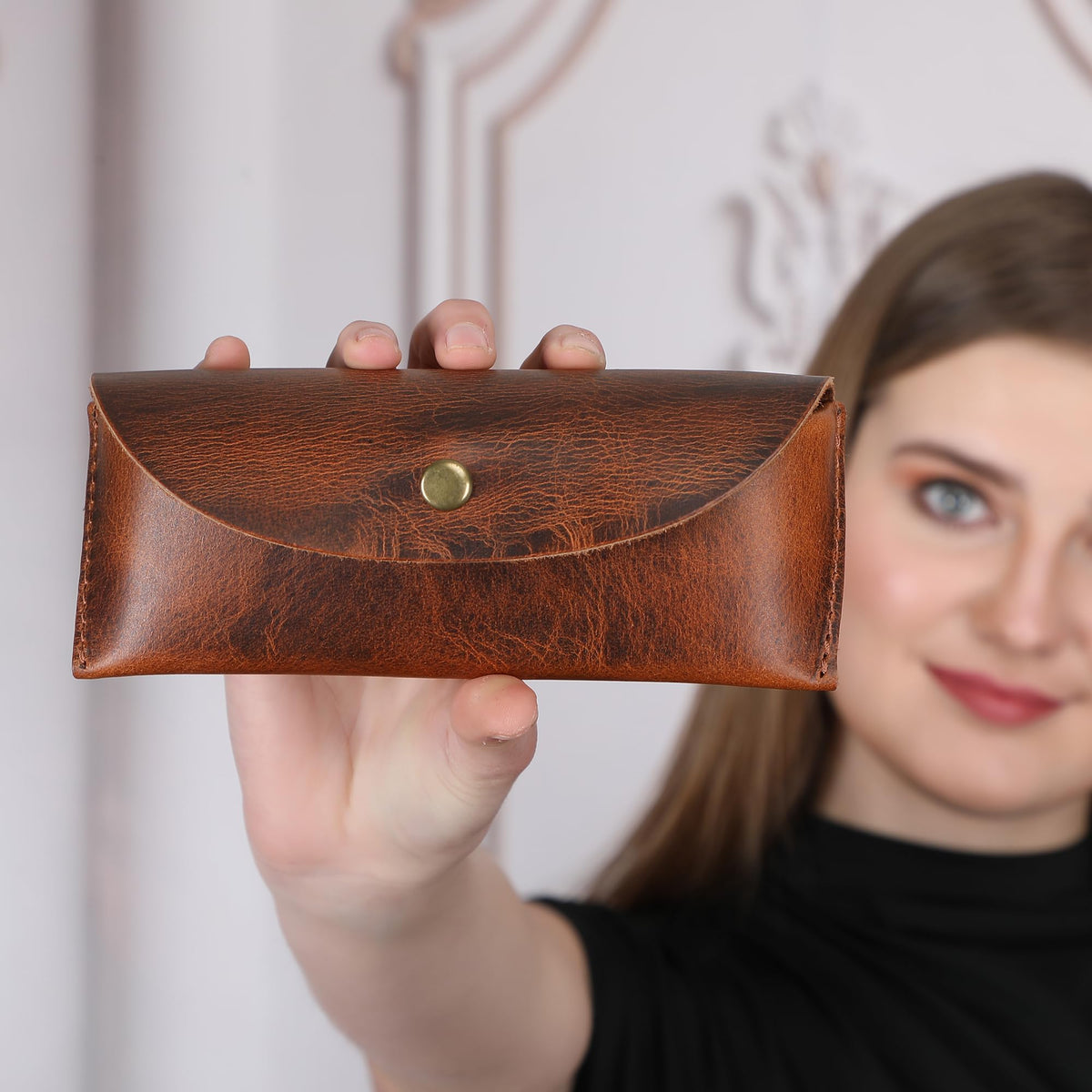 TheAntiq Leather Sunglasses Case Vintage Eyeglass Holder Handcrafted Soft Reading Glasses Pouch with Belt Loop Flexible and Slim Case for Men & Women