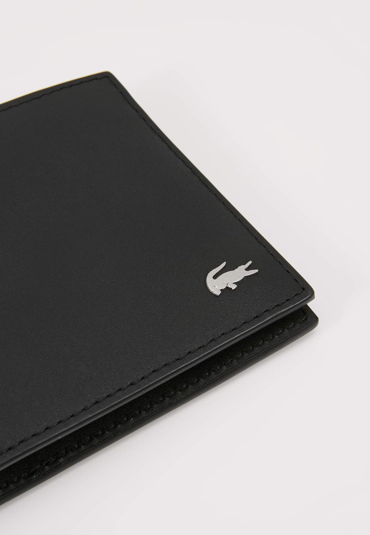 Lacoste Men's FG Small Billfold Wallet, Black, One Size
