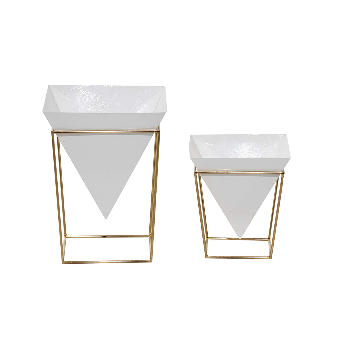 CosmoLiving by Cosmopolitan Metal Indoor Outdoor Planter with Removable Stand, Set of 2 14", 10"H, White