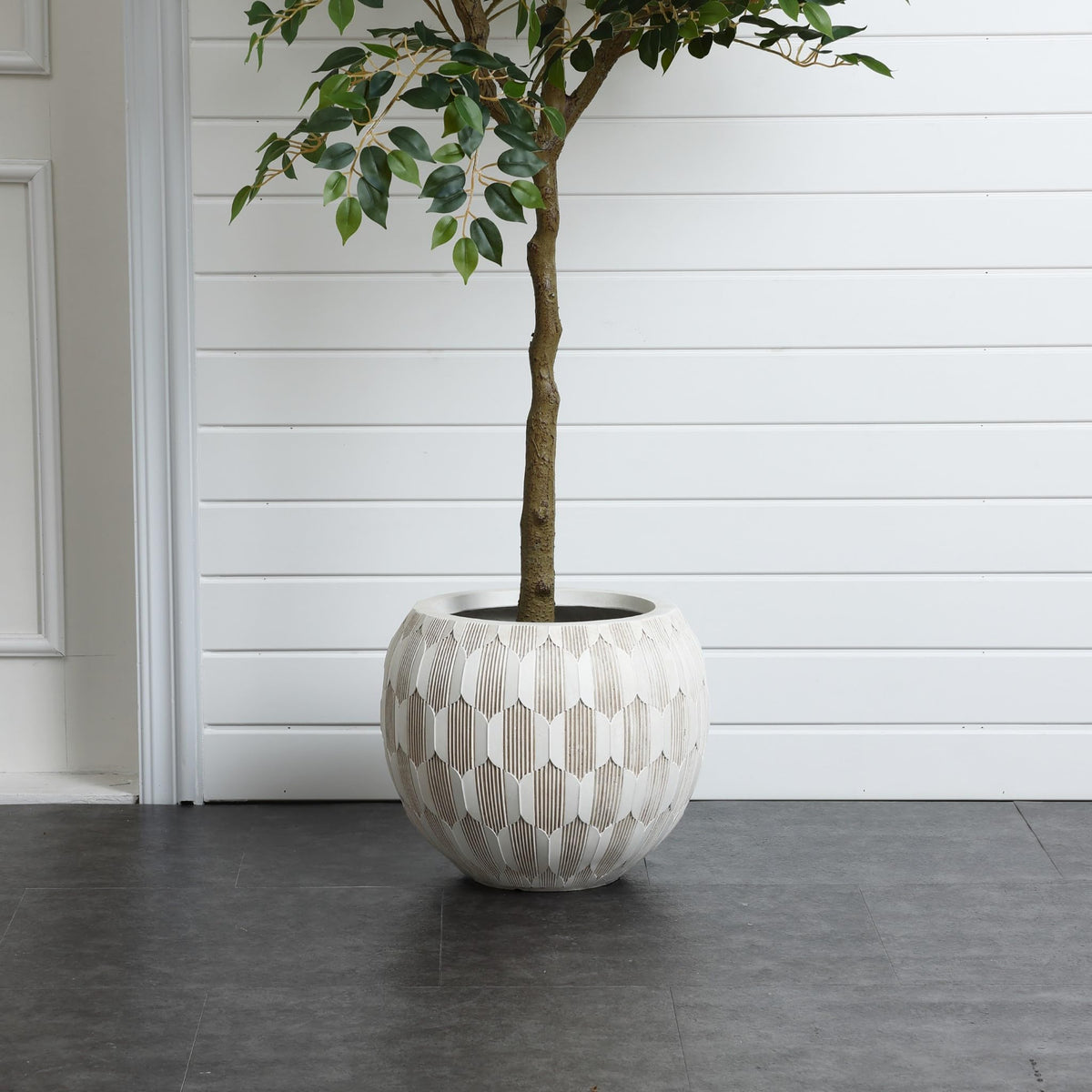 LuxenHome 14" Dia Round Concrete Planter, Indoor Outdoor Large Plant Pot with Drainage Hole and Rubber Plug, Flower Pot for Plants, Modern Geometric Weathered Planter Pot for Home Patio Garden
