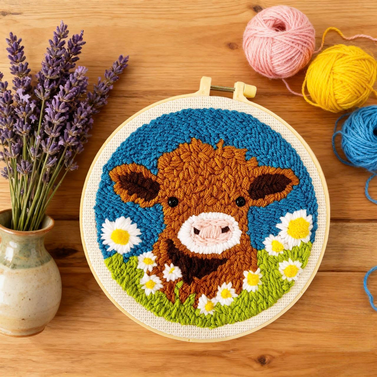 DIY Punch Needle Kits for Beginners Cute Cartoon Highland Cow with Daisy Flower with Hoop Embroidery Punch Needle Starter Craft Set Easy for Adults and Children Festival Gift and Decoration 20x20cm-1