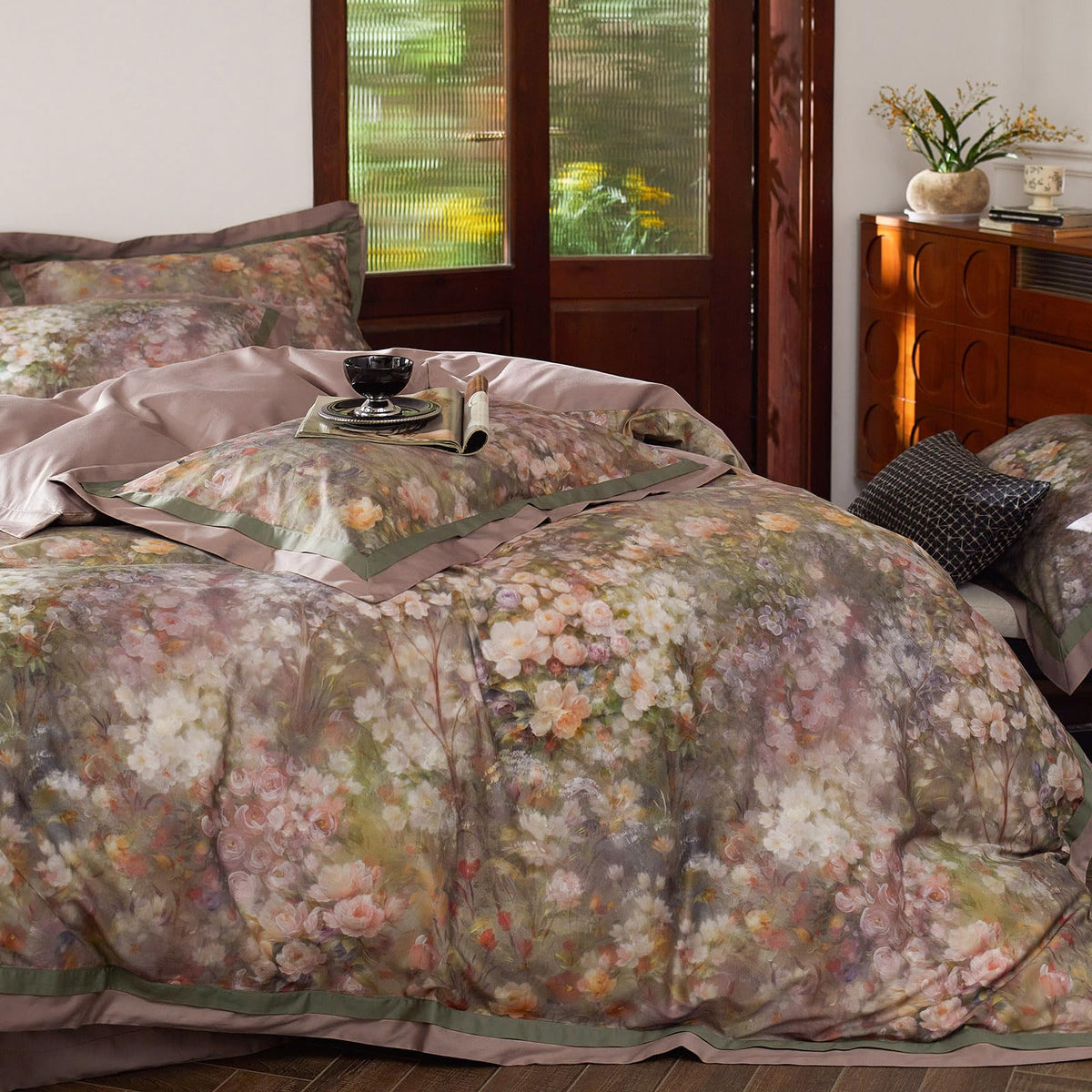 VM VOUGEMARKET Garden Flower Duvet Cover Set Queen,3 Pieces Pink Floral Duvet Cover with 2 Pillow Shams Smooth Silky Long Staple Cotton Bedding Set-Queen,90x90 Inch