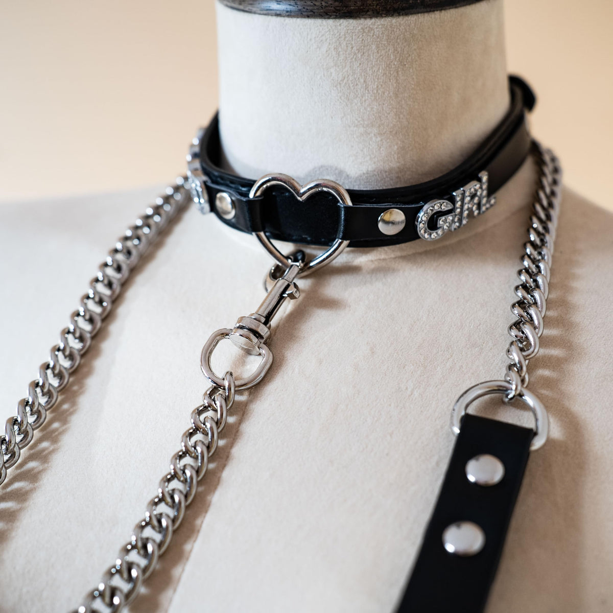 ADEMISHIA Black Heart O-ring Leather Collar and Leash Set, Adjustable Gothic Choker Necklace with Rhinestones Letters 38 Inches Durable Aluminum Chain Leash