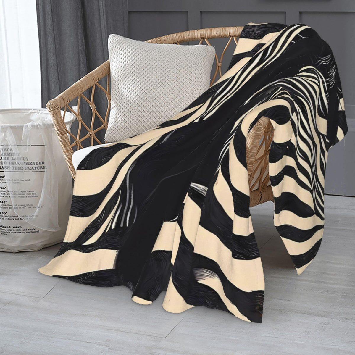 Black Cat Striped Flannel Throw Blanket Soft Cozy Retro Blanket for Living Room Couch Sofa Bed 50 x 60 Inches