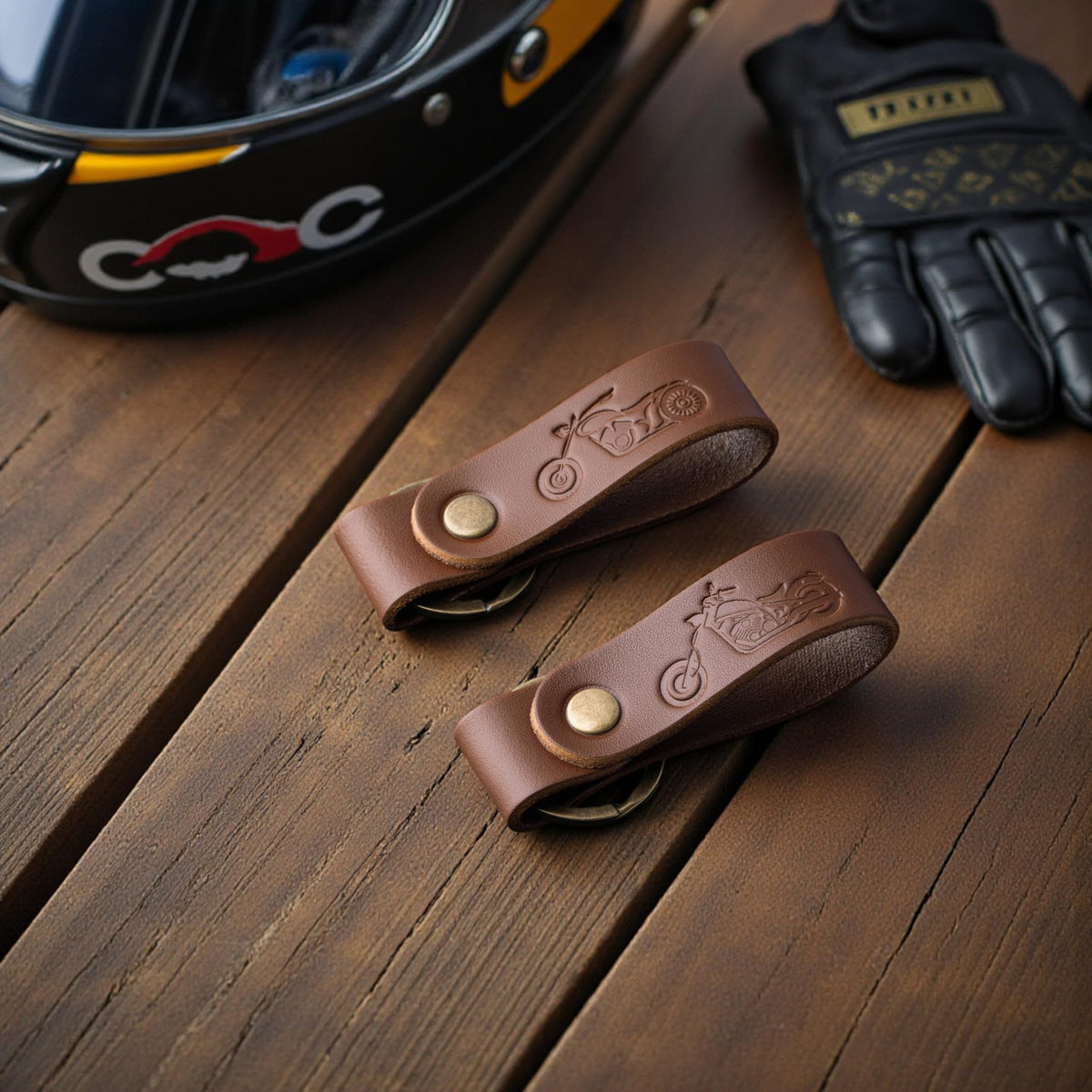 Full Grain Leather Keychain for Men and Women, Personalized Car Keychain, Matte Brown, Gift for Him Her Dad (Chopper Classic)