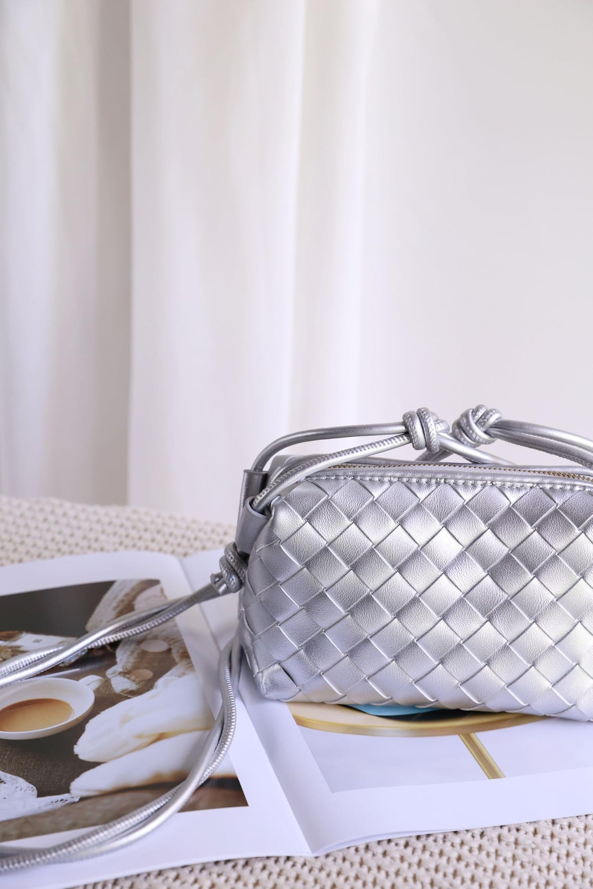 SOHGJADB Woven Purse For Women Handmade Woven Evening Bag Pu Leather Wallet Fashion Crossbody Purse (Silver)