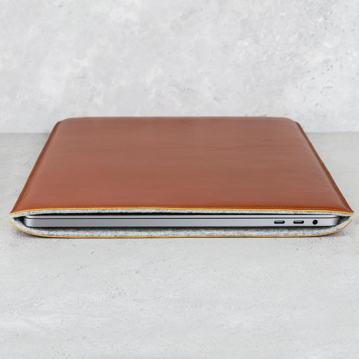 Casemade Real Leather Laptop Sleeve for MacBook Pro & Air Fits 13, 14, 15 & 16 Inch - Genuine Full Grain Leather with Soft Wool Lining (16 inch - Pro M1/M2/M3/M4/M5)