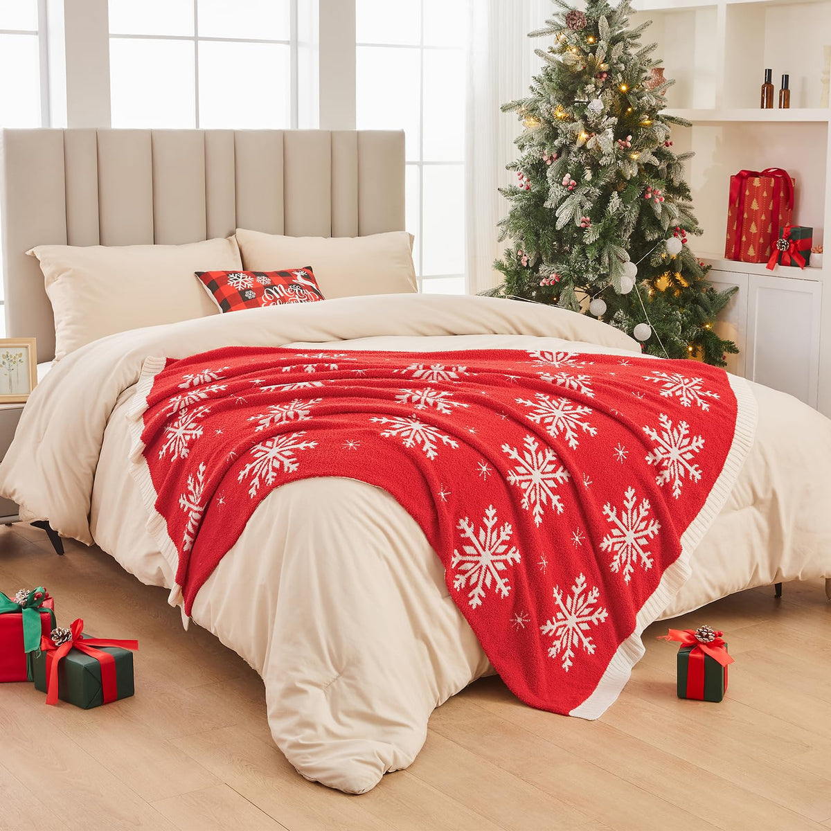 Douceur Christmas Snowflake Throw Blanket, Ultra Soft Red Fluffy Festival Blanket, Reversible Cozy Decorative Blanket for Bed Couch Sofa, Super Soft Indoor Living Room Plush Throws, 60"X80"