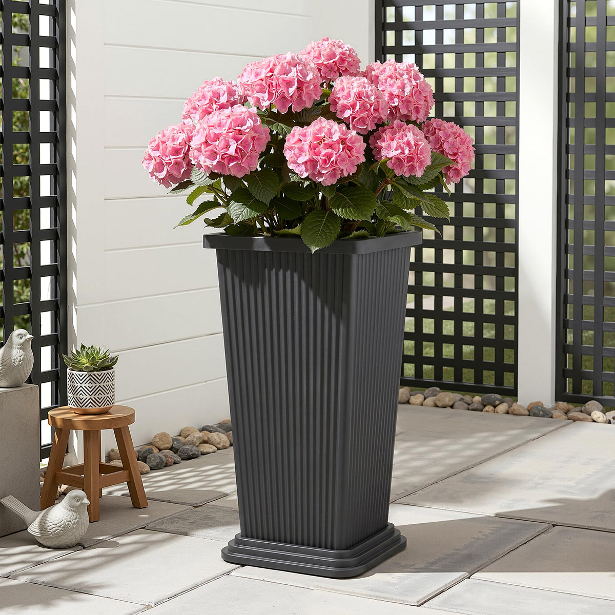 PolarcoForgeco Tall Outdoor Planters Set of 2, Large Flower Pots for Indoor Plants, 24 Inch Large Outdoor Planter for Front Porch, with Drainage Tray (Gray Ribbed)