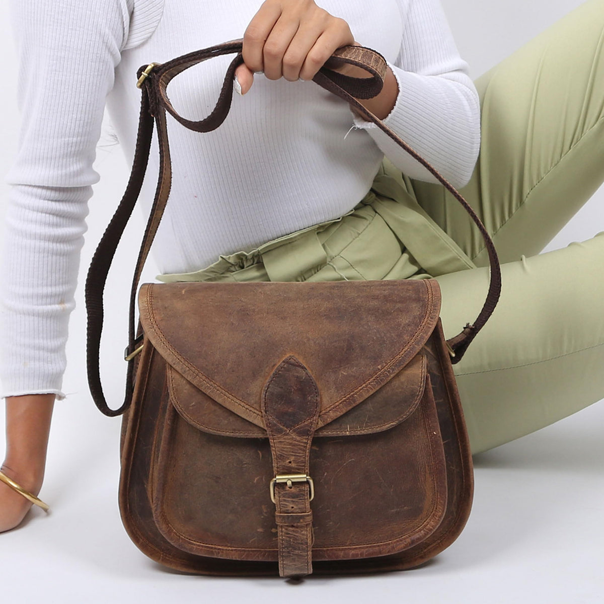 Leather Crossbody Bag for women purse tote ladies bags satchel travel tote shoulder bag (Distressed Tan)