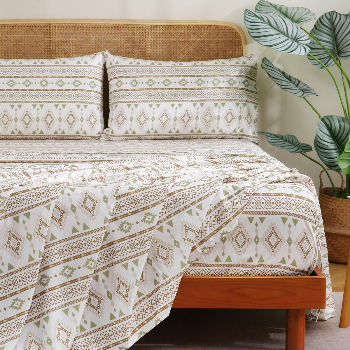 CozySmile 4 Pieces King Sheet Set Bohemian, Boho Sheets Soft Microfiber Deep Pocket, Western Sheets Geometric(King, Cream Olive Geometric)