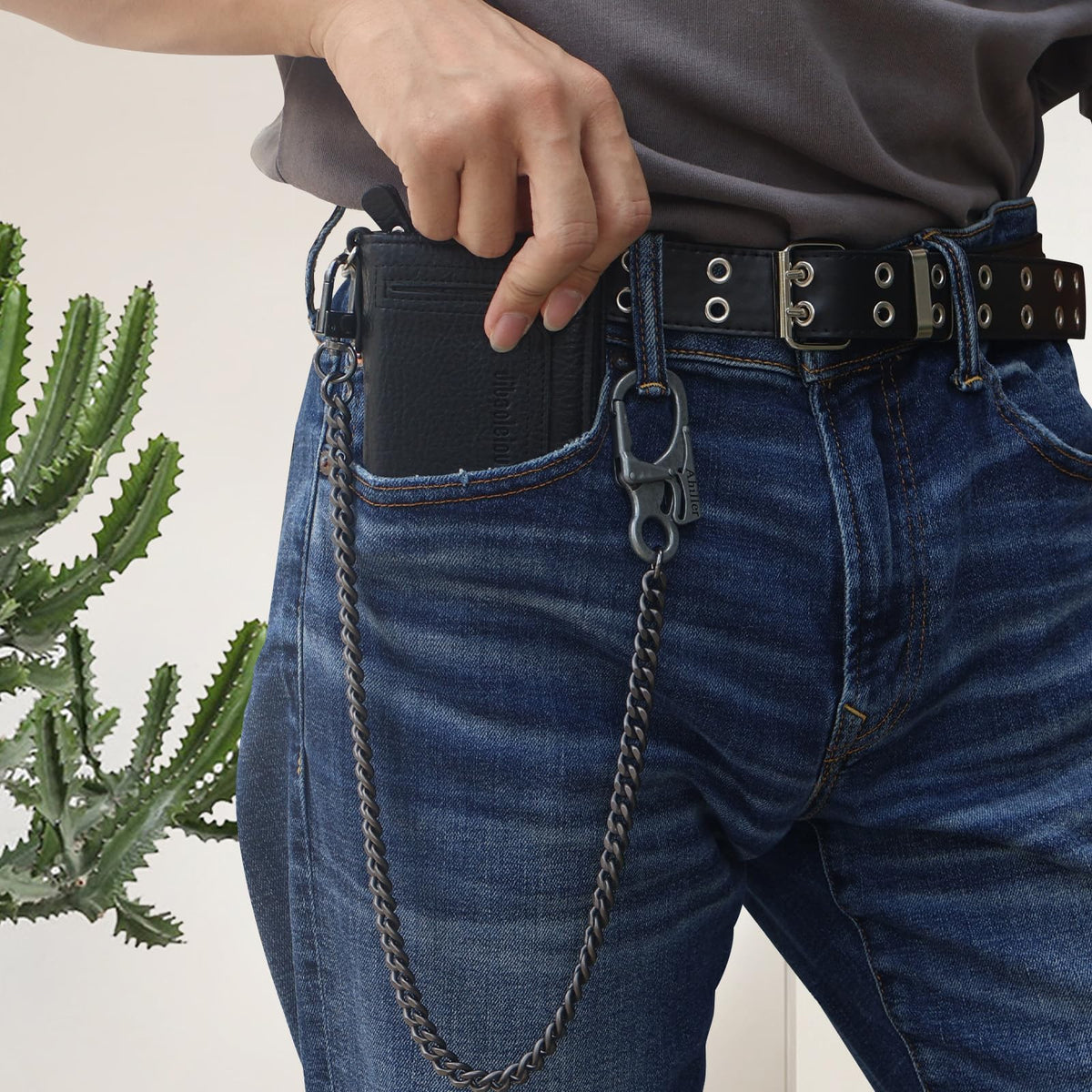 Ahiller Biker Wallet Chain, Heavy Duty Pocket Chain with Lockable Carabiner, Men Chains for Keys, Jeans, Pants, Purse and Handbag (P-Black-1PCS)