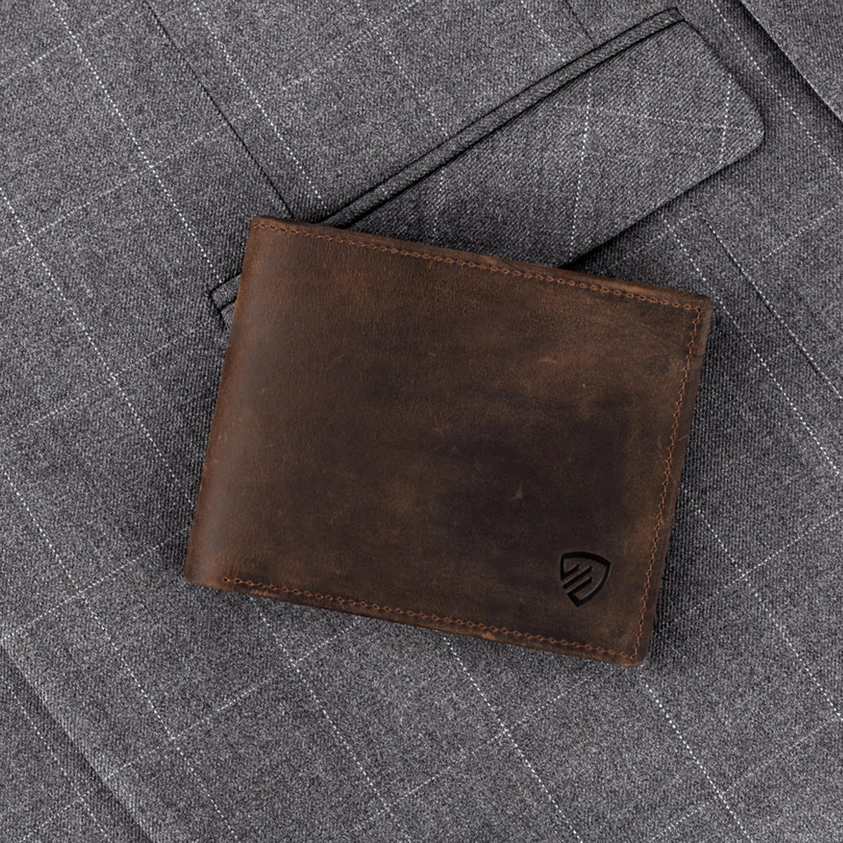 RUNBOX Genuine Leather Bifold Wallet for Men - RFID Blocking Slim Wallet with 9 Card Slots, 1 ID Window & Bill Compartment - Gift Box Packaging